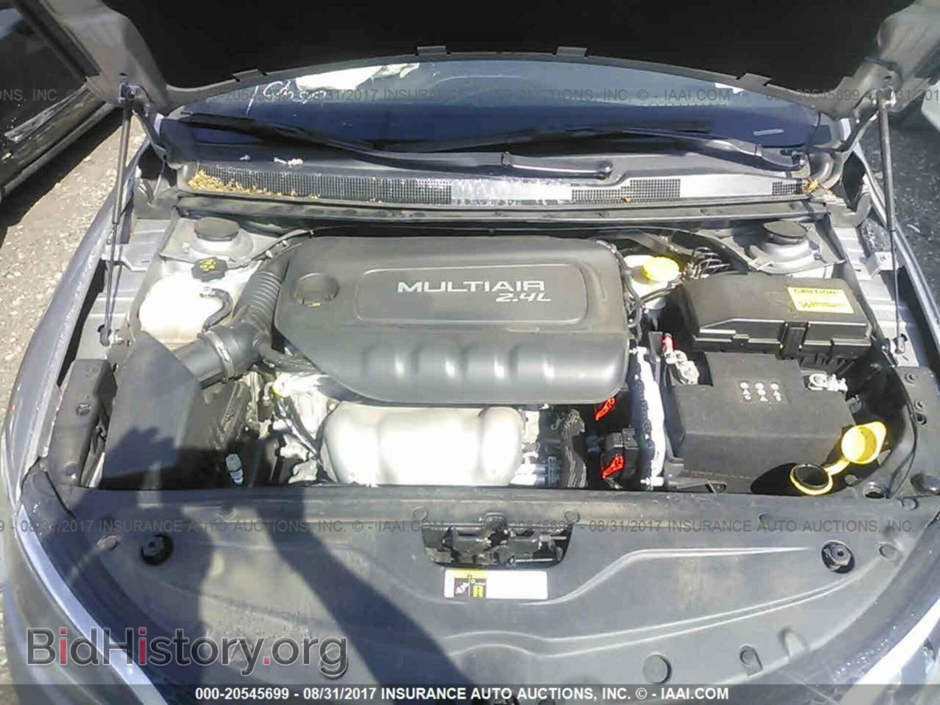 2015 Chrysler 200 - VIN: 1C3CCCAB8FN756732 - Фото 10