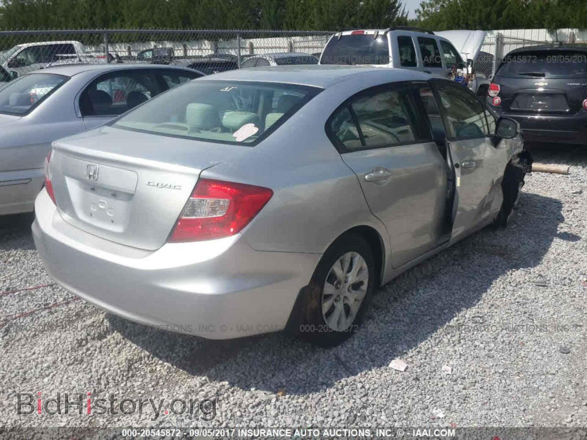 2012 Honda Civic - VIN: 19XFB2F57CE107593 - Photo 4