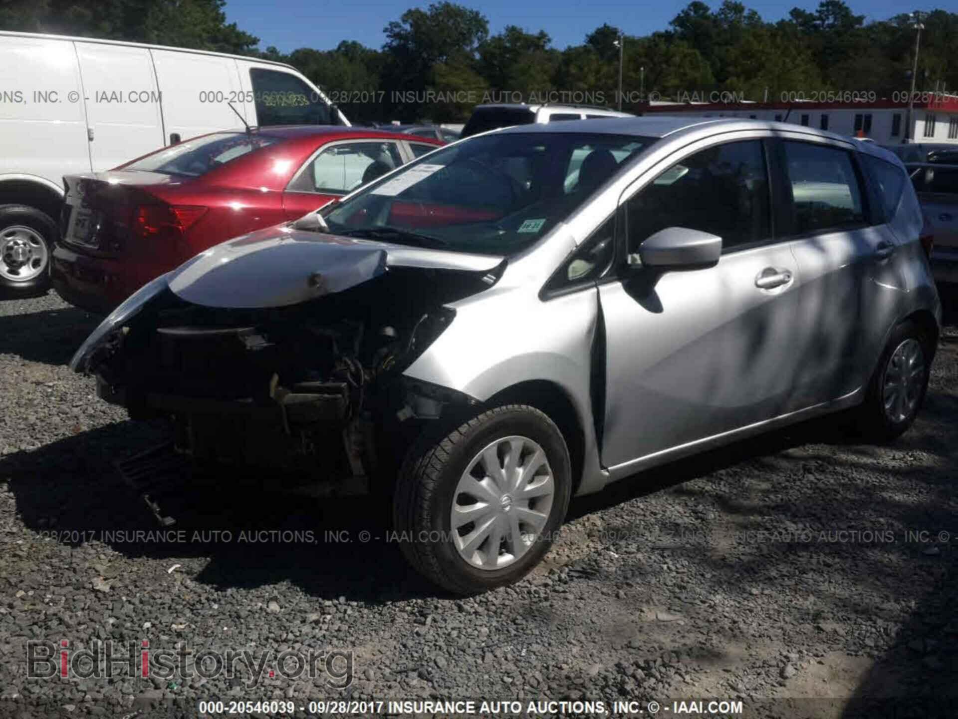 2016 Nissan Versa note - VIN: 3N1CE2CP3GL363119 - Фото 2