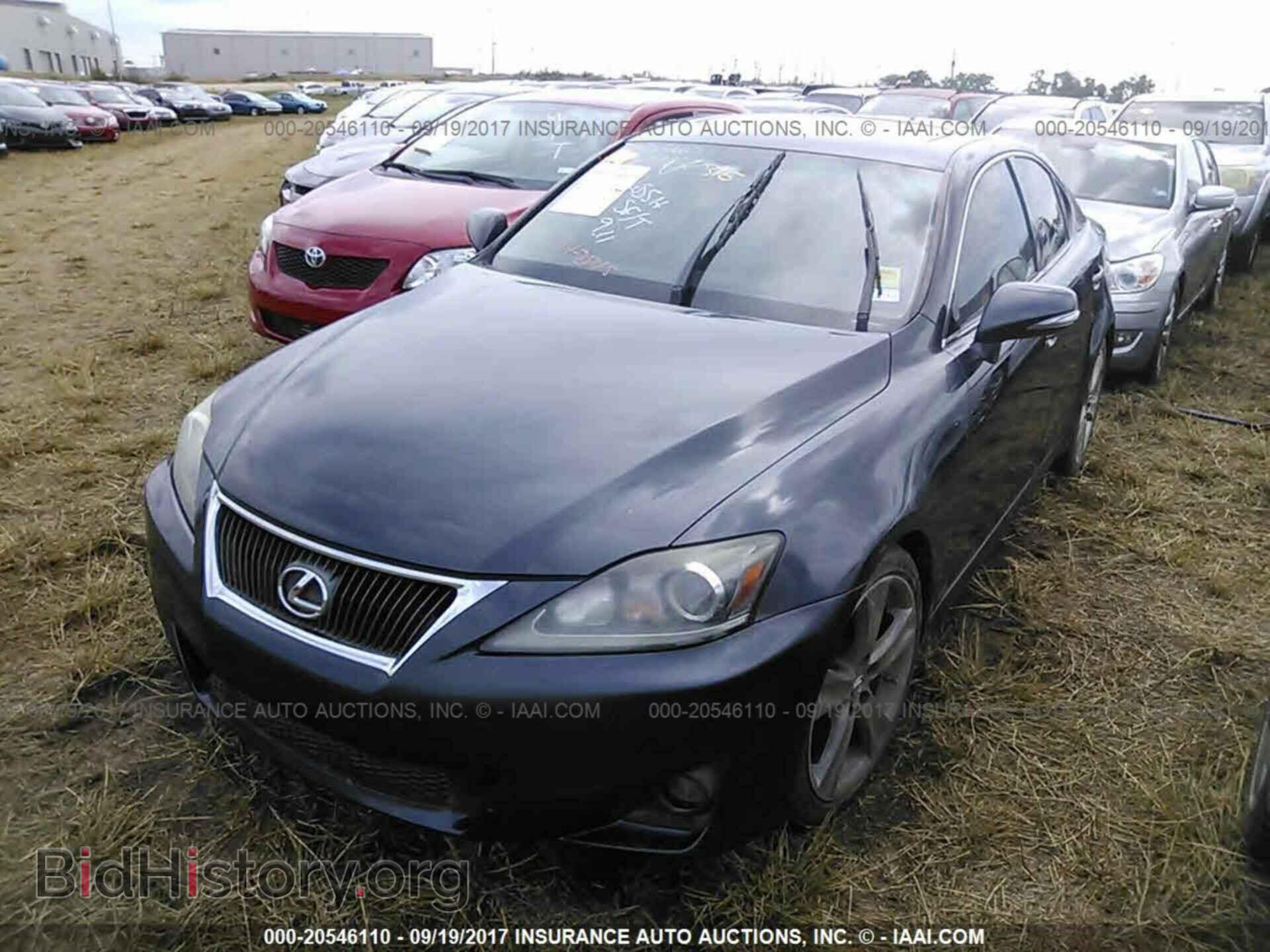 2011 Lexus Is - VIN: JTHBF5C22B5138256 - Photo 2
