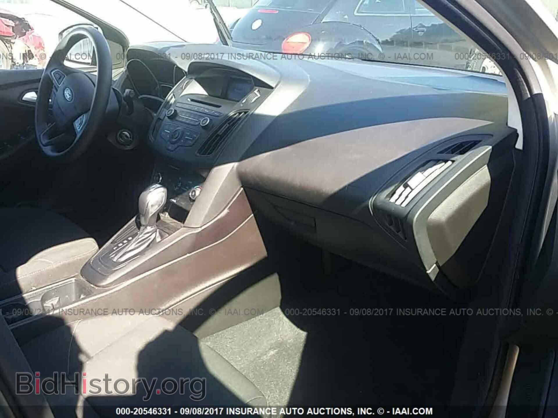 2016 Ford Focus - VIN: 1FADP3F23GL385267 - Photo 5
