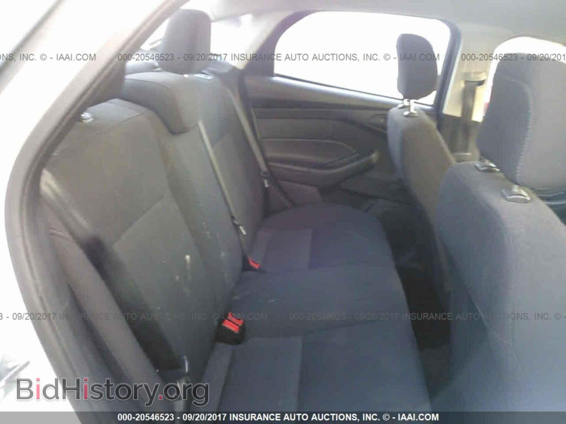 2016 Ford Focus - VIN: 1FADP3E20GL208645 - Photo 8