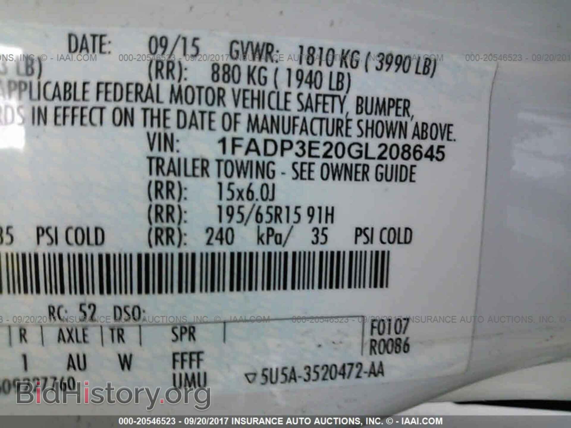 2016 Ford Focus - VIN: 1FADP3E20GL208645 - Photo 9