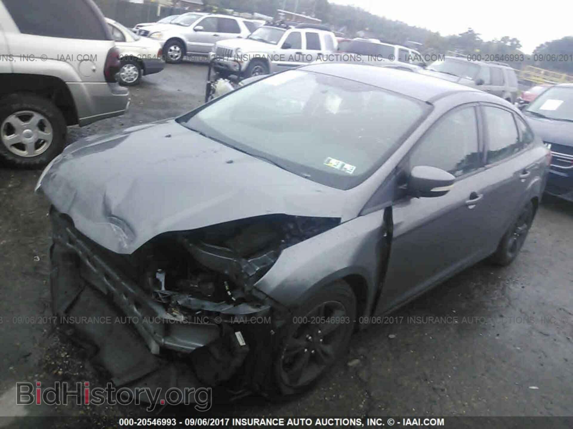 2014 Ford Focus - VIN: 1FADP3F22EL150792 - Фото 2