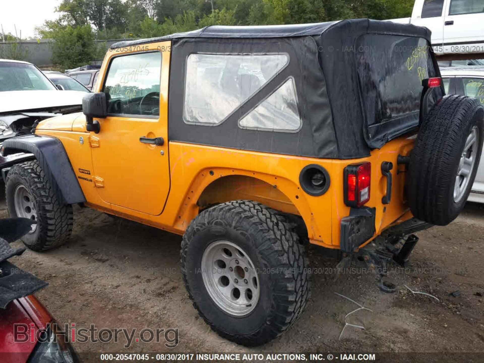 2012 Jeep Wrangler - VIN: 1C4AJWAG8CL265137 - Фото 3