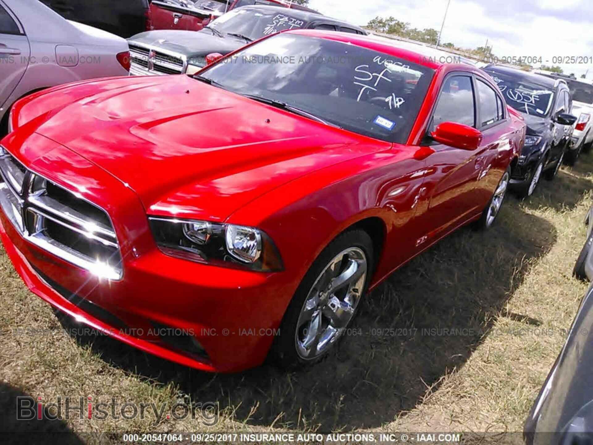 2014 Dodge Charger - VIN: 2C3CDXHGXEH368432 - Photo 2