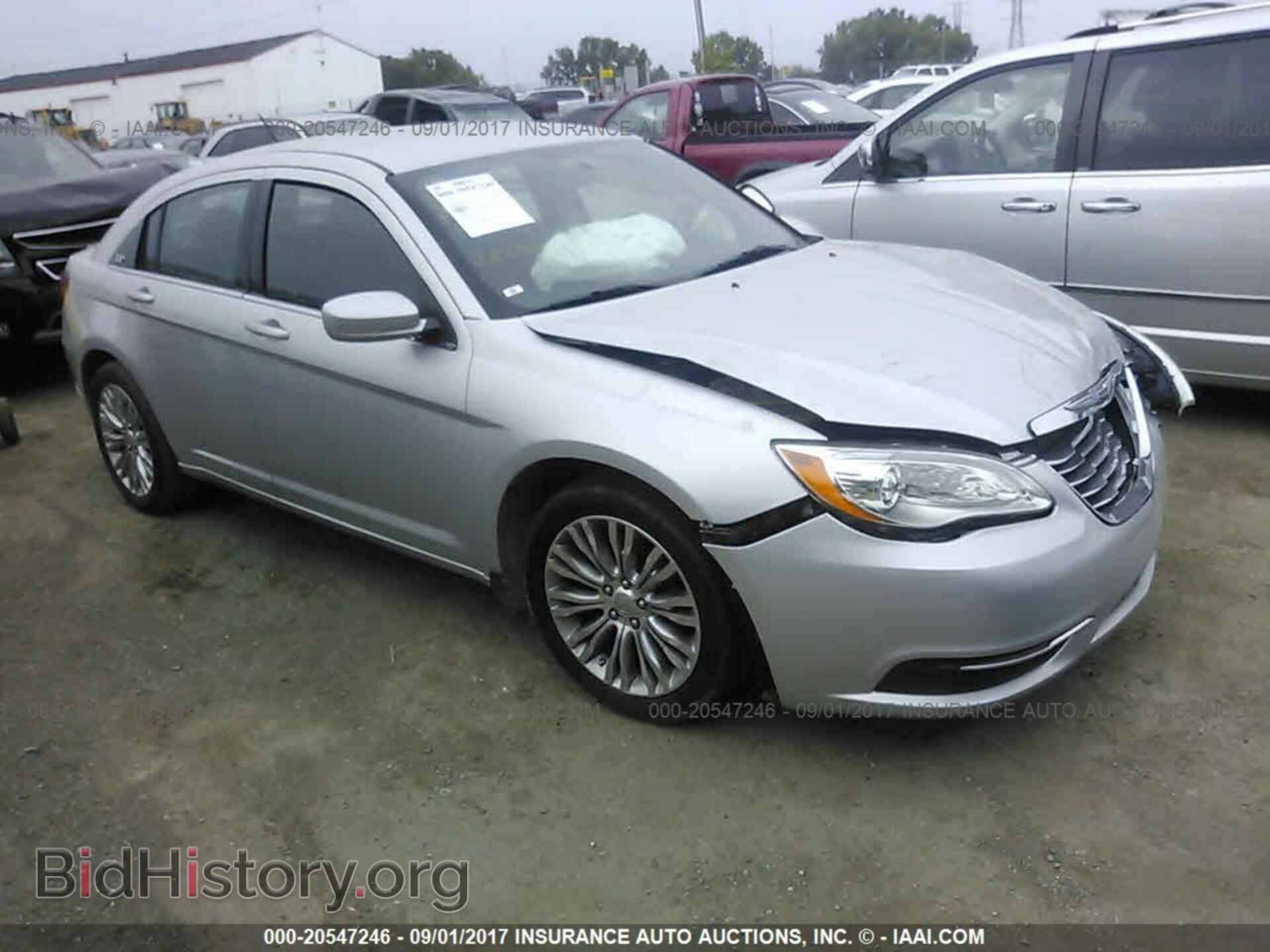 Photo 1C3CCBAB0CN282281 - Chrysler 200 2012