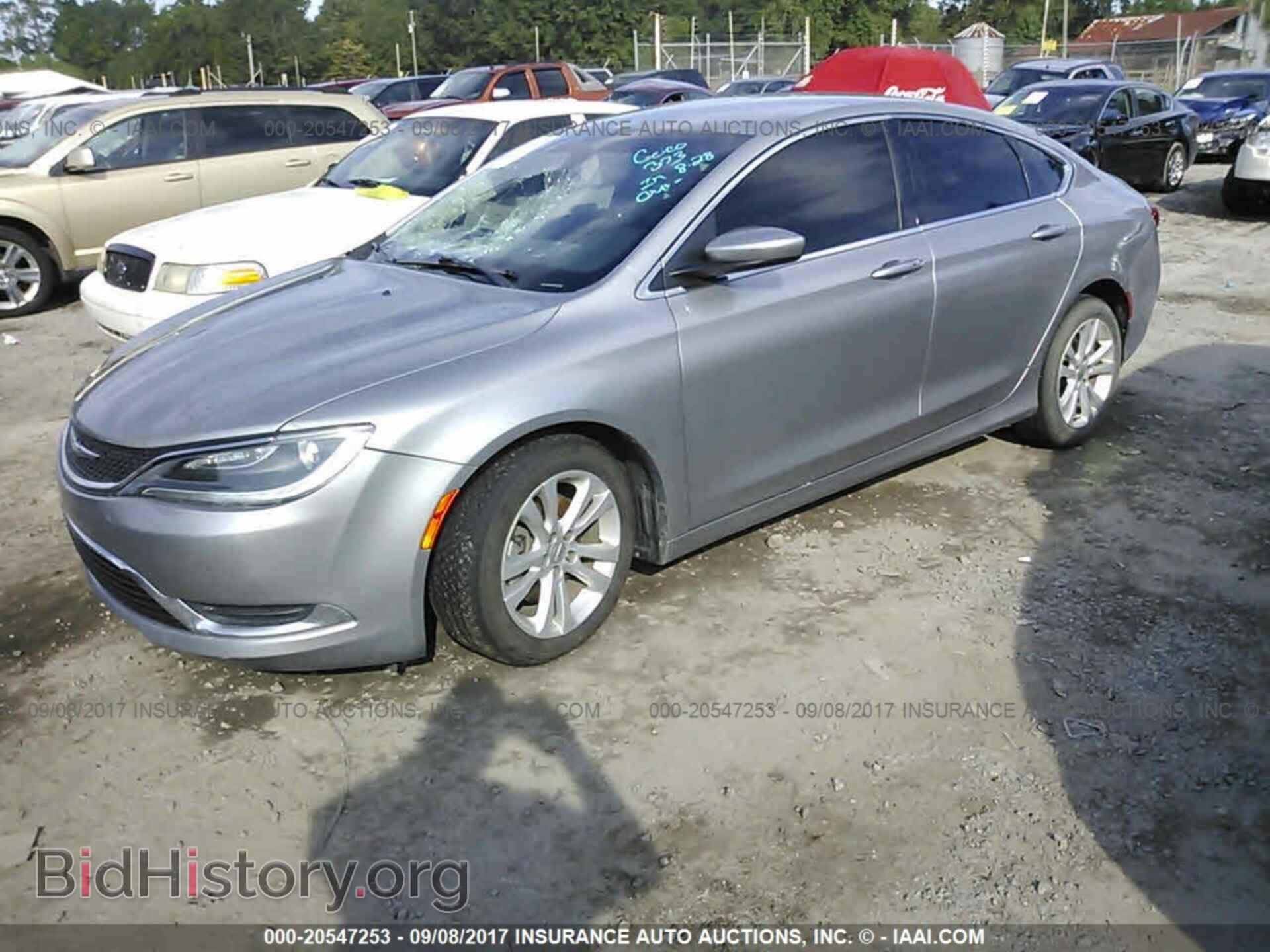 2015 Chrysler 200 - VIN: 1C3CCCAB3FN596095 - Фото 2