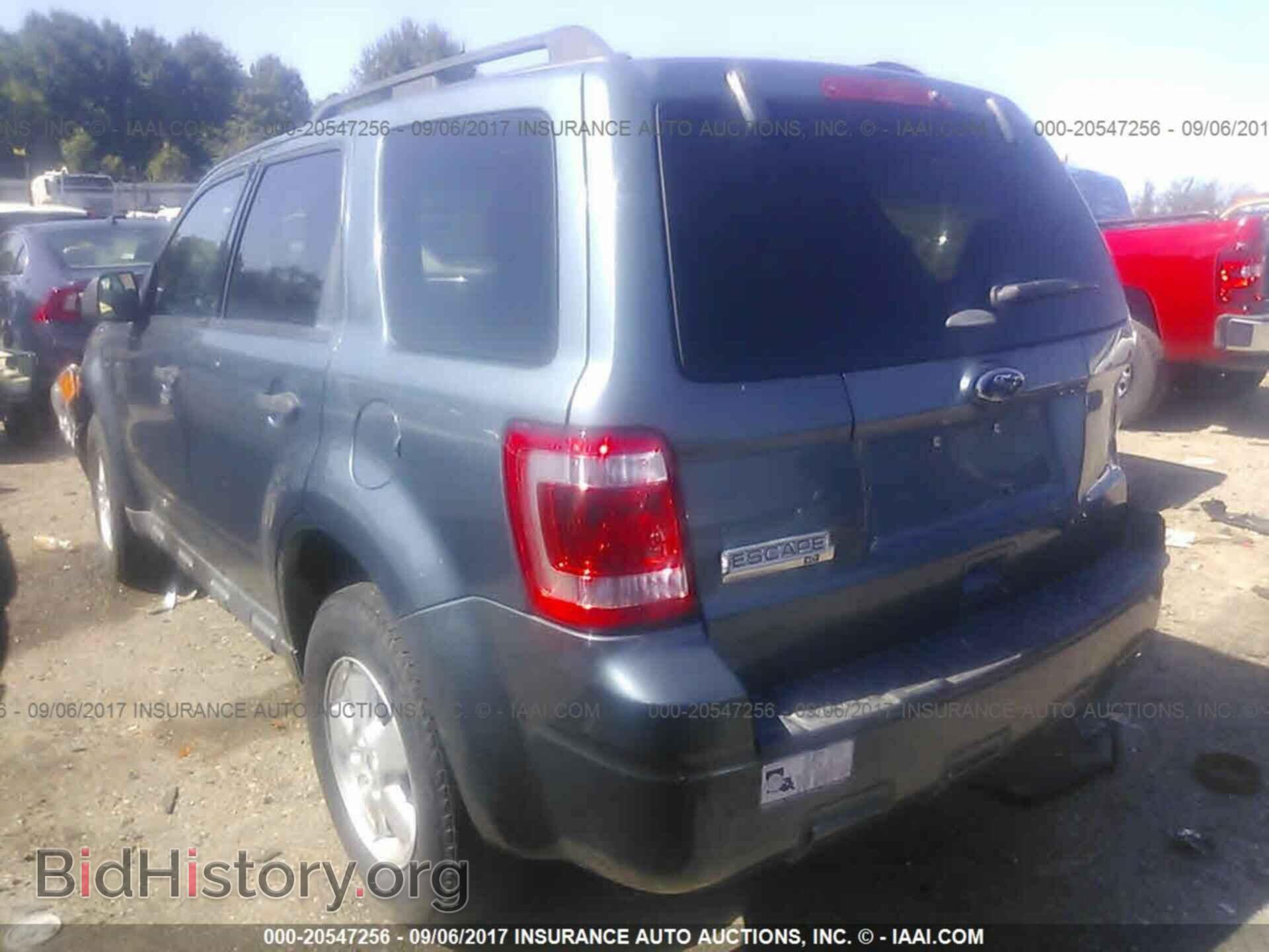 2011 Ford Escape - VIN: 1FMCU0D71BKC10019 - Photo 3