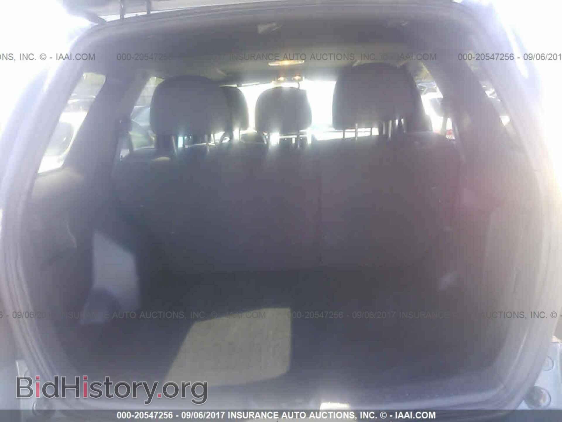 2011 Ford Escape - VIN: 1FMCU0D71BKC10019 - Photo 8