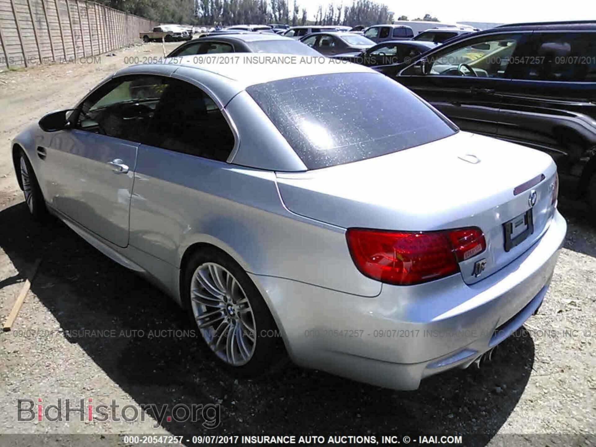 2011 Bmw M3 - VIN: WBSDX9C5XBE585161 - Фото 3
