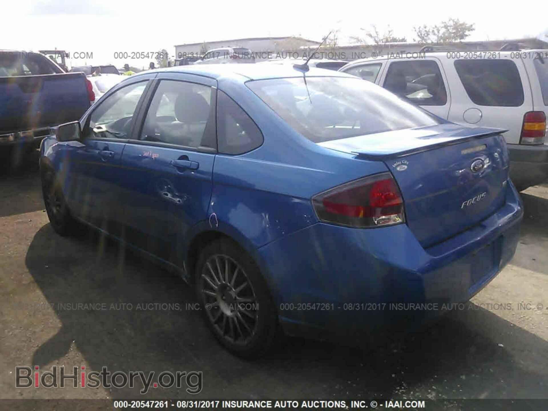 2011 Ford Focus - VIN: 1FAHP3GN9BW164208 - Фото 3