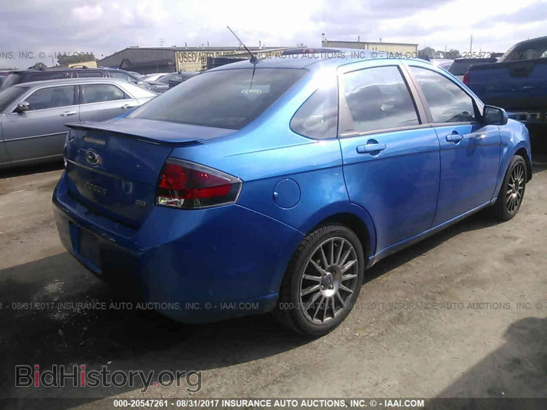 2011 Ford Focus - VIN: 1FAHP3GN9BW164208 - Фото 4