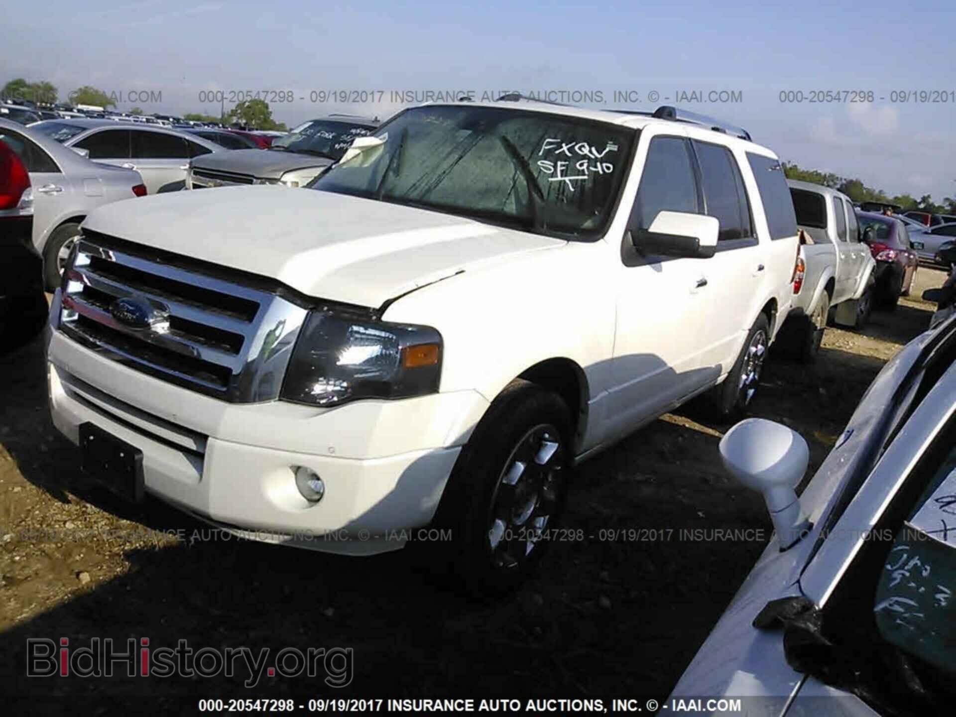 2014 Ford Expedition - VIN: 1FMJU1K50EEF18574 - Фото 2