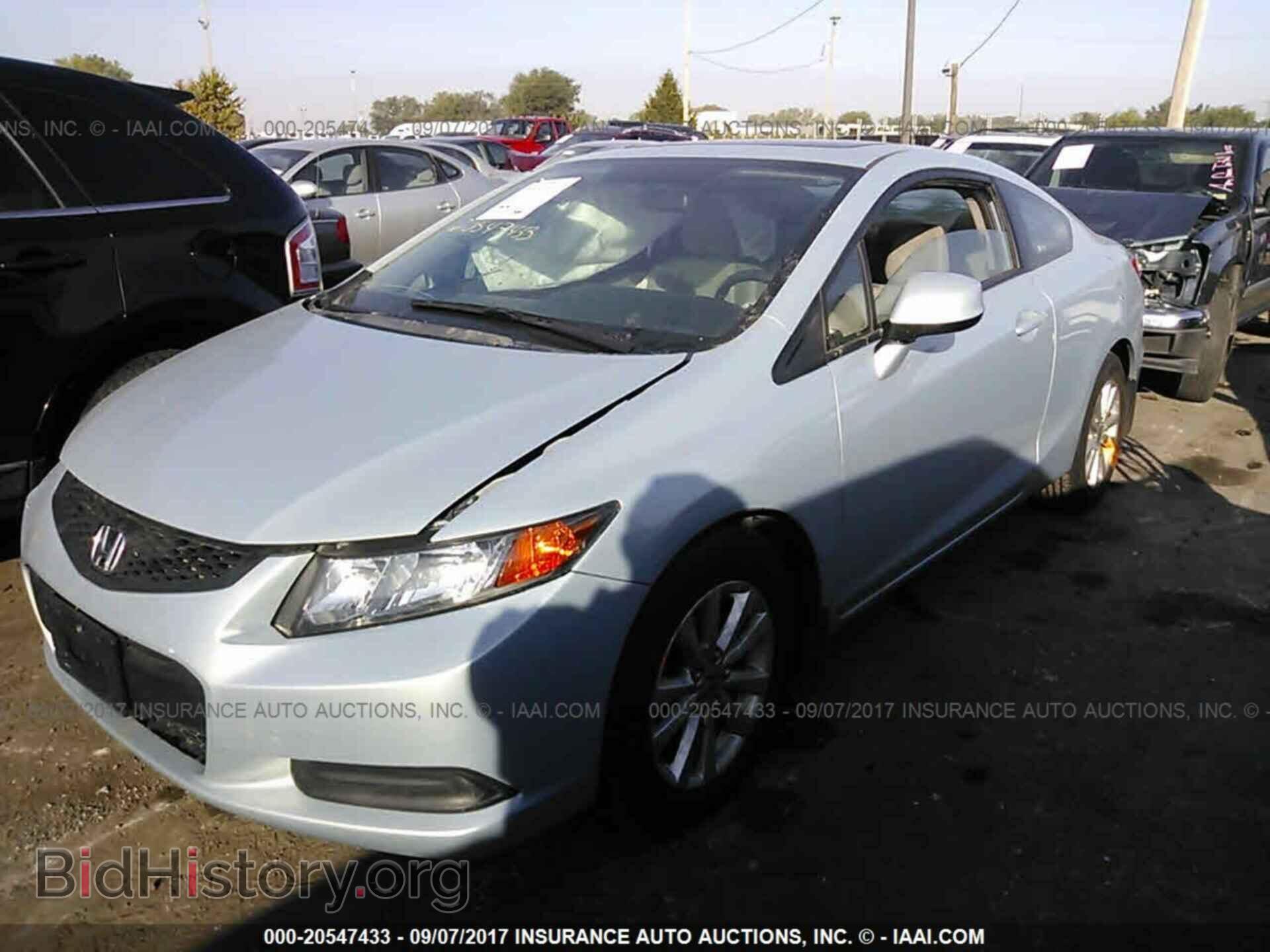 2012 Honda Civic - VIN: 2HGFG3B88CH514724 - Фото 2