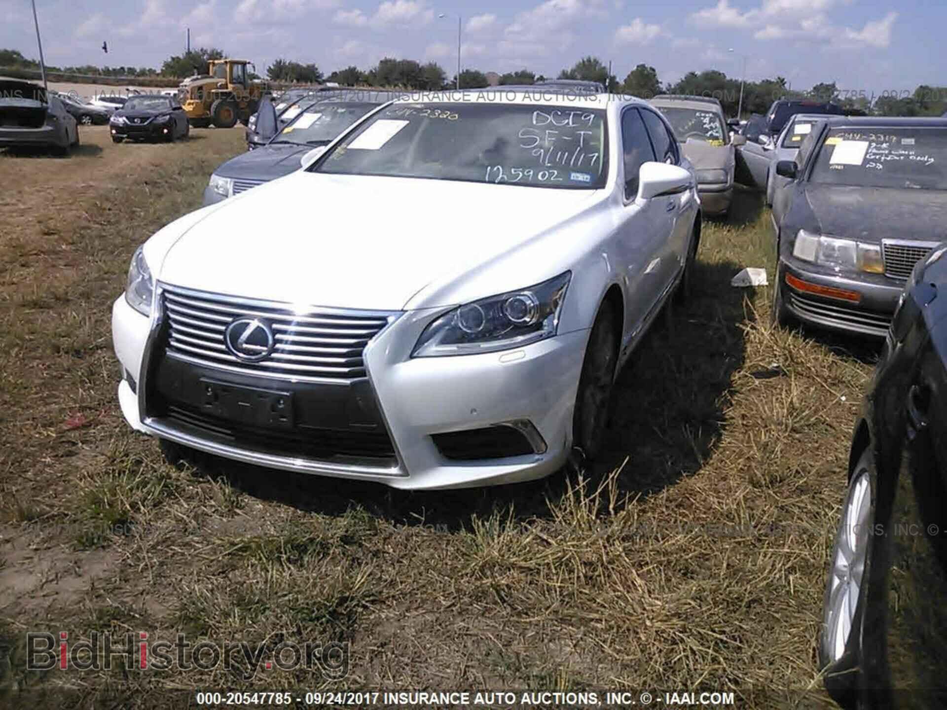 2014 Lexus Ls - VIN: JTHBL5EF1E5125902 - Photo 2