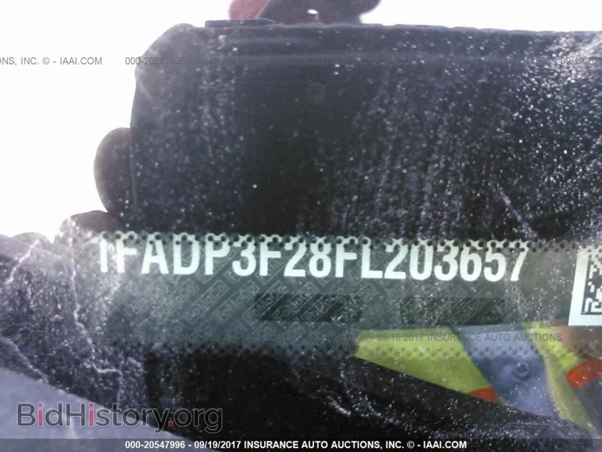 2015 Ford Focus - VIN: 1FADP3F28FL203657 - Photo 9