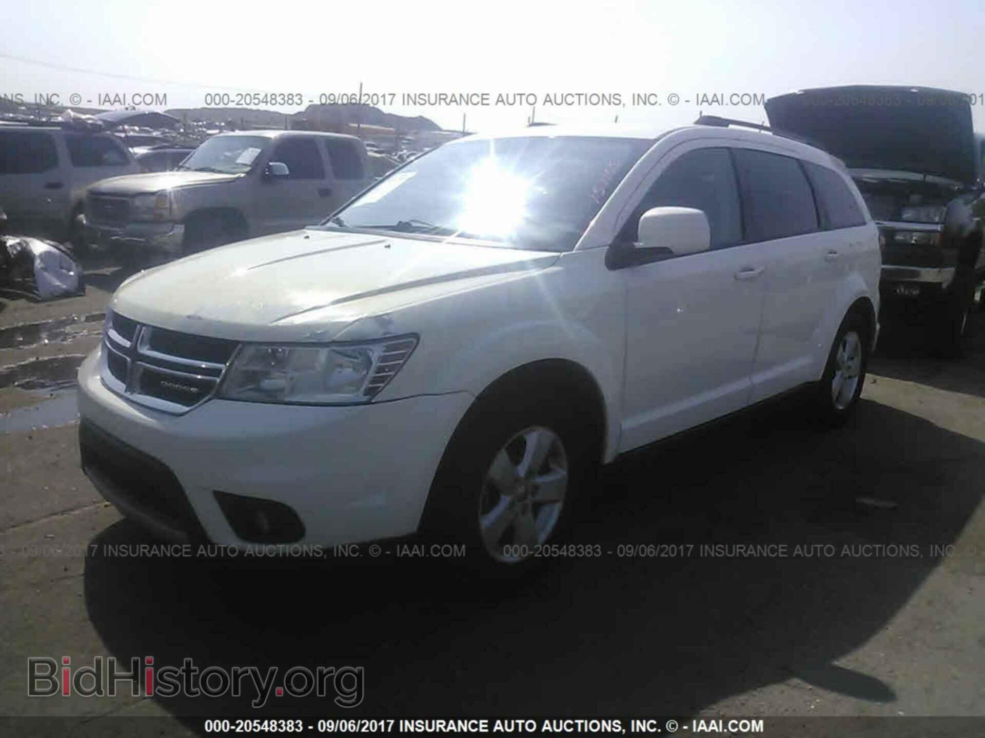 2012 Dodge Journey - VIN: 3C4PDCBG1CT177856 - Фото 2