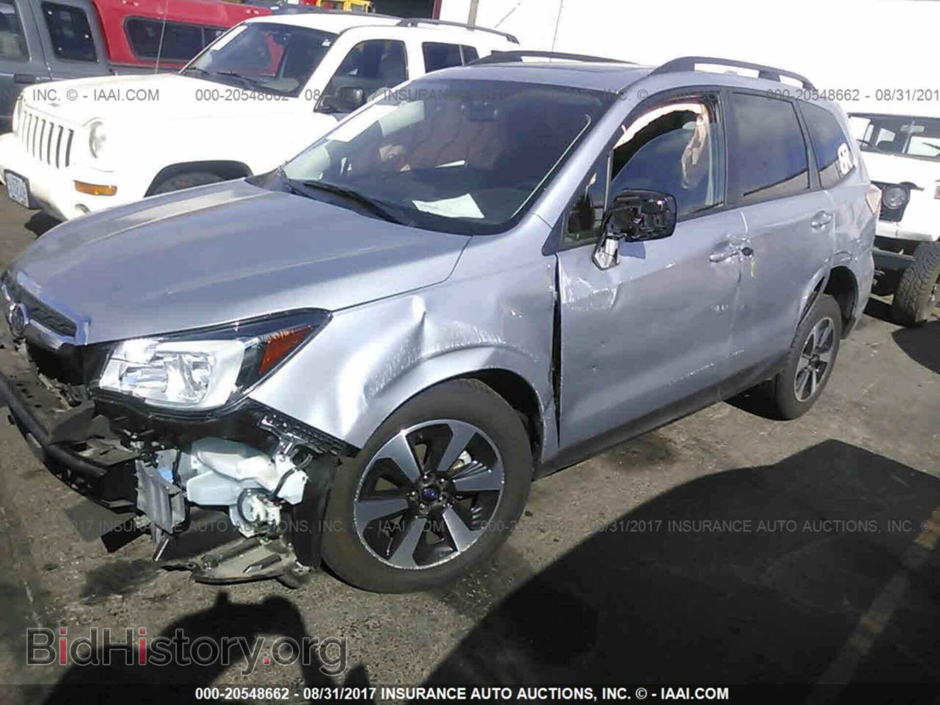 2017 Subaru Forester - VIN: JF2SJAEC9HH583052 - Photo 2