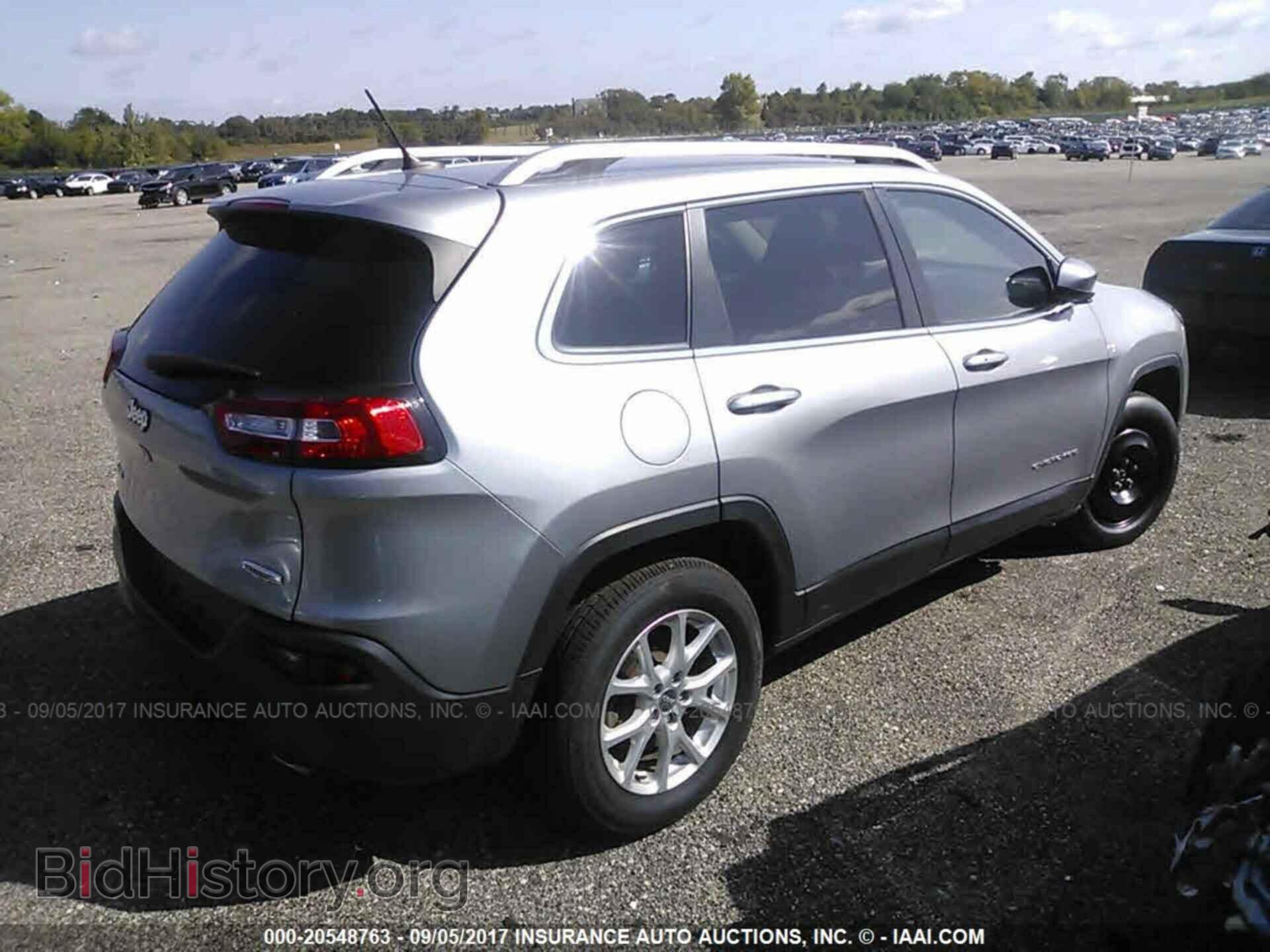 2014 Jeep Cherokee - VIN: 1C4PJMCS6EW246796 - Photo 4
