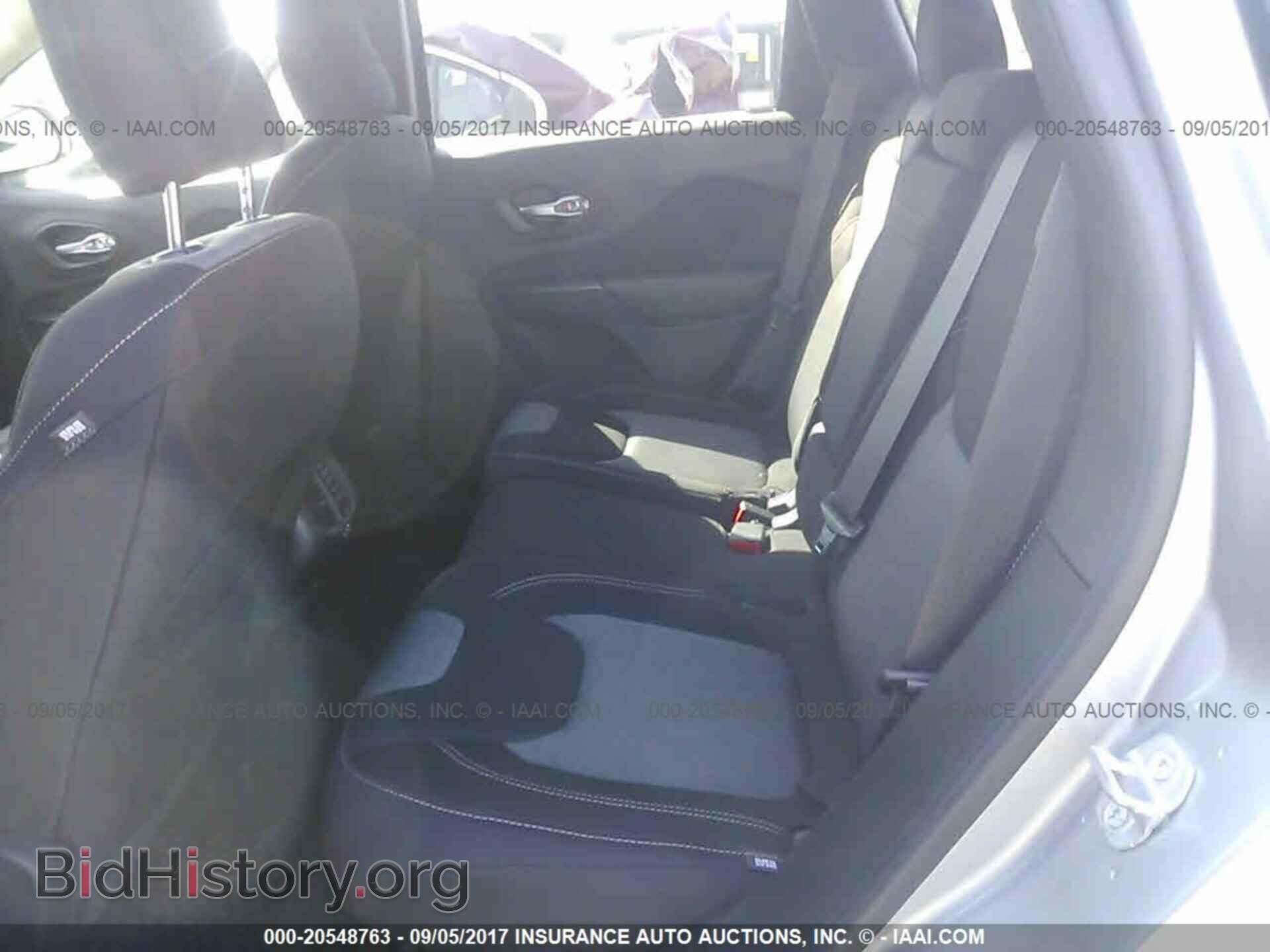 2014 Jeep Cherokee - VIN: 1C4PJMCS6EW246796 - Photo 8
