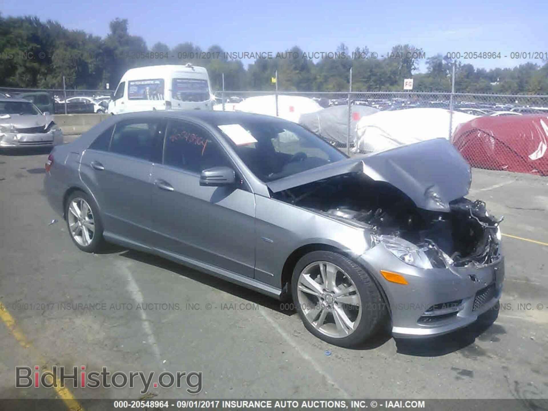 Photo WDDHF8JB9CA609589 - Mercedes-benz E 2012