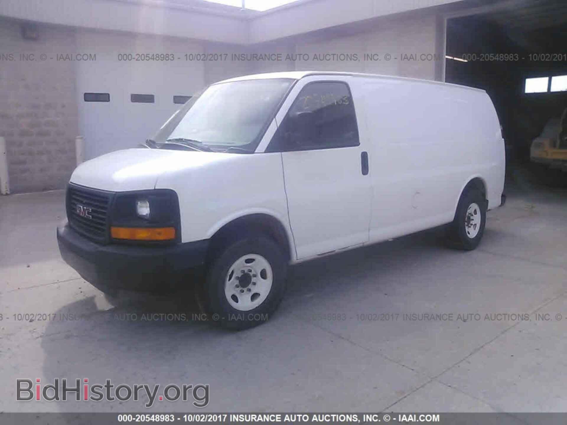 2012 Gmc Savana - VIN: 1GTW7FCA2C1178357 - Фото 2