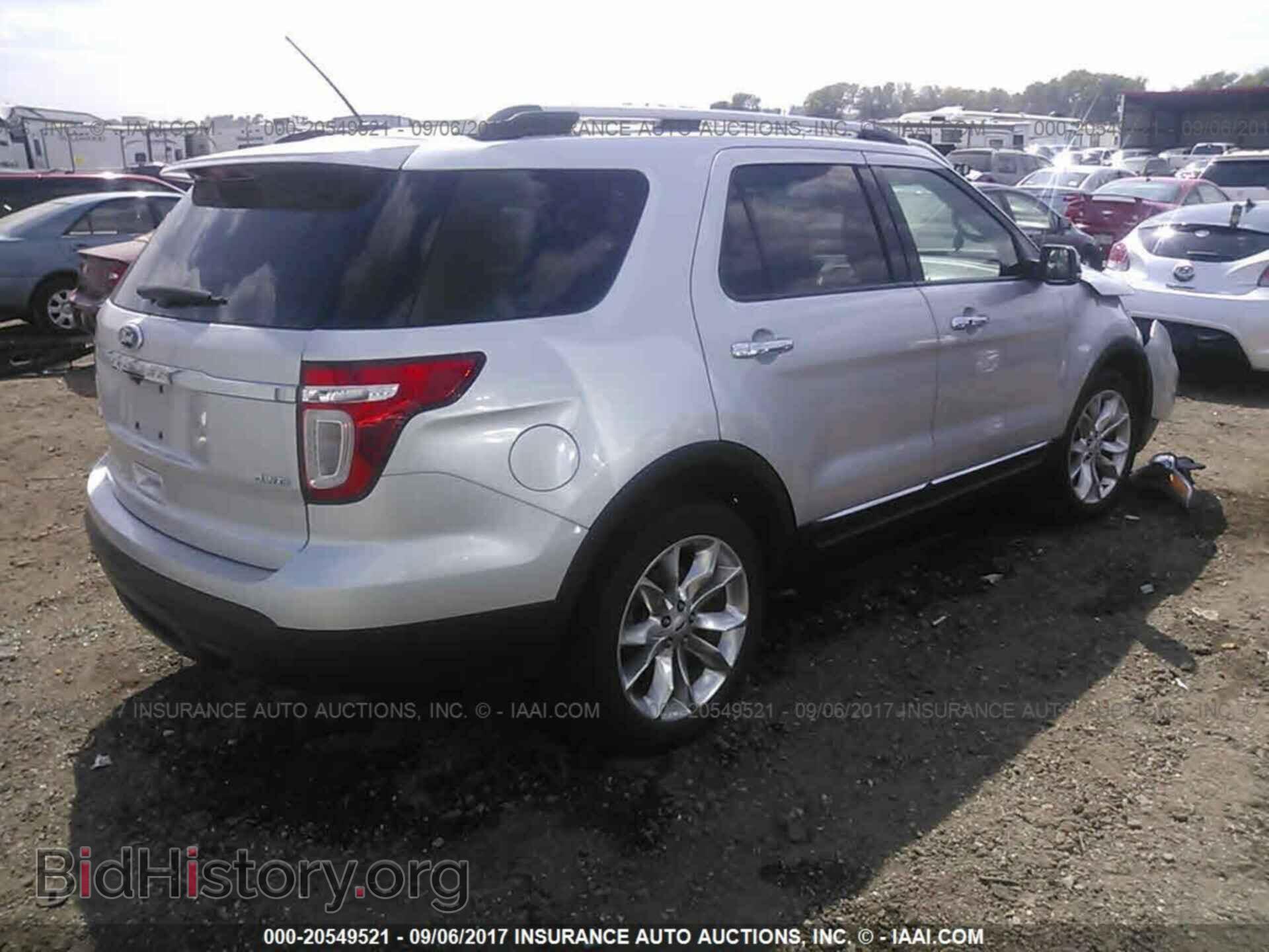 2012 Ford Explorer - VIN: 1FMHK8F87CGA17121 - Photo 4