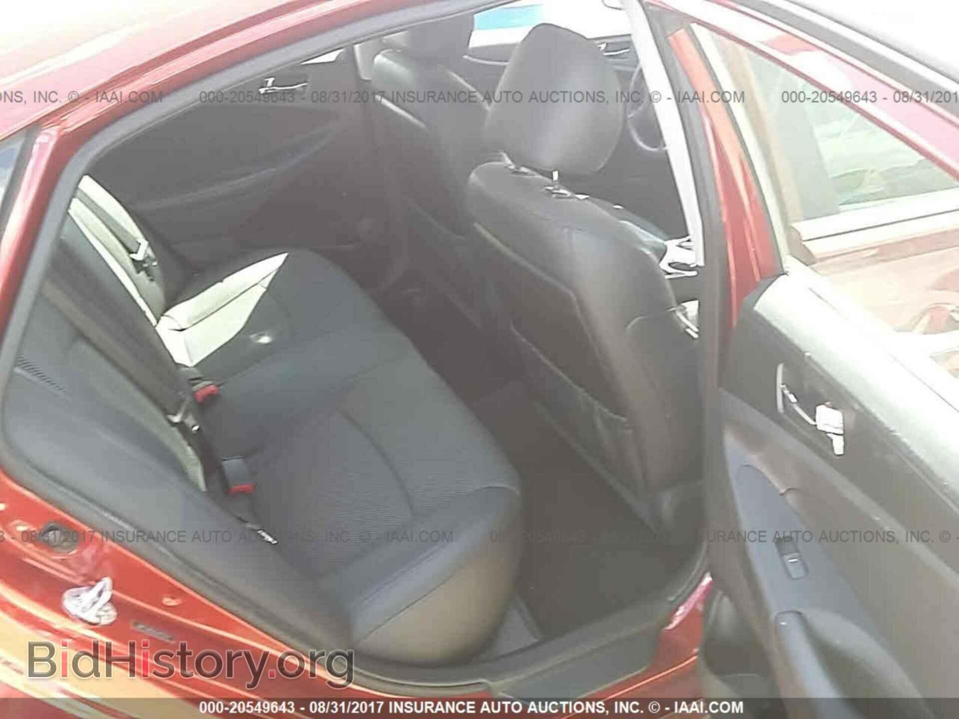2012 Hyundai Sonata - VIN: 5NPEC4AC4CH475574 - Photo 8