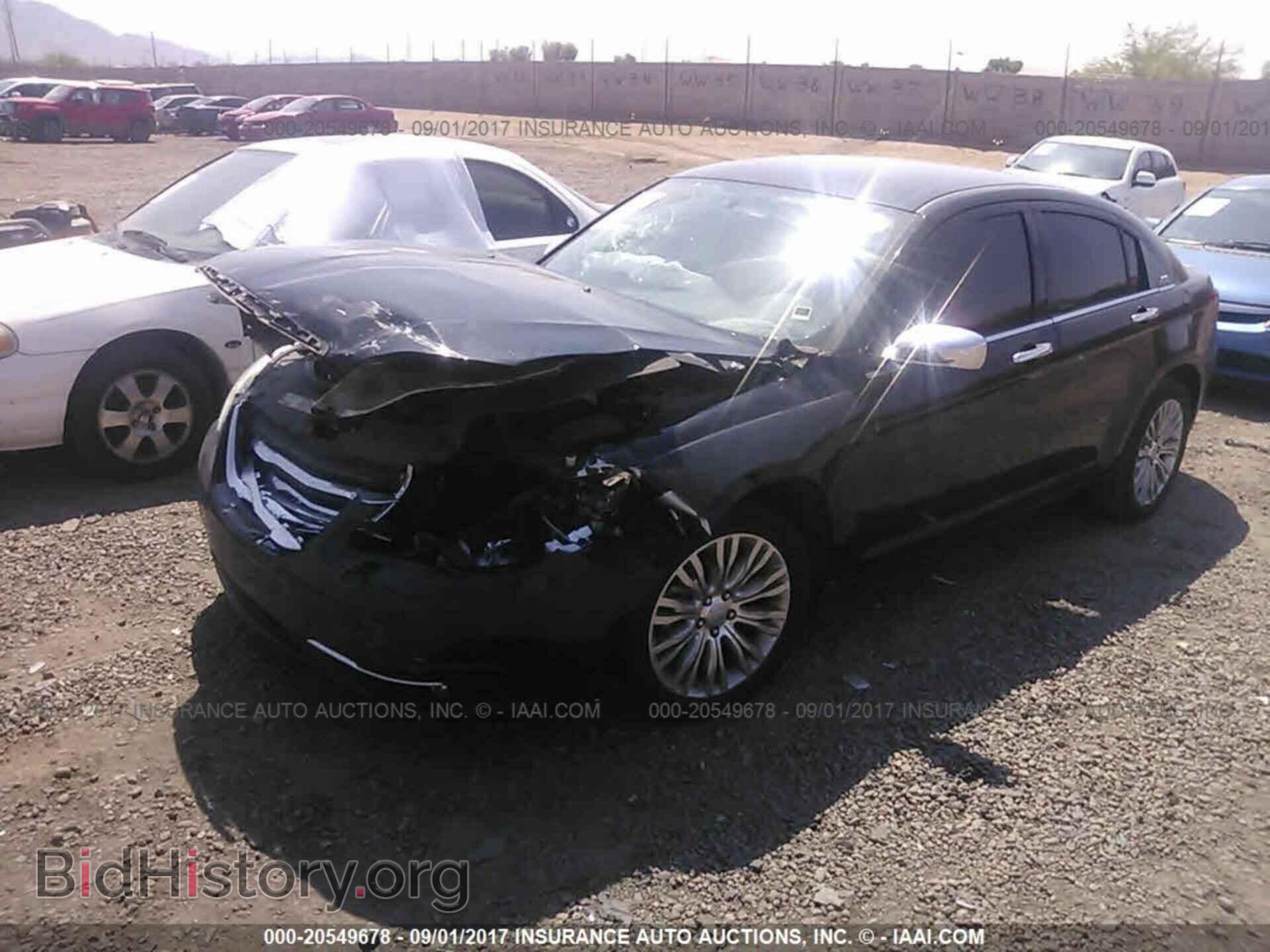 2012 Chrysler 200 - VIN: 1C3CCBCB5CN236393 - Photo 2