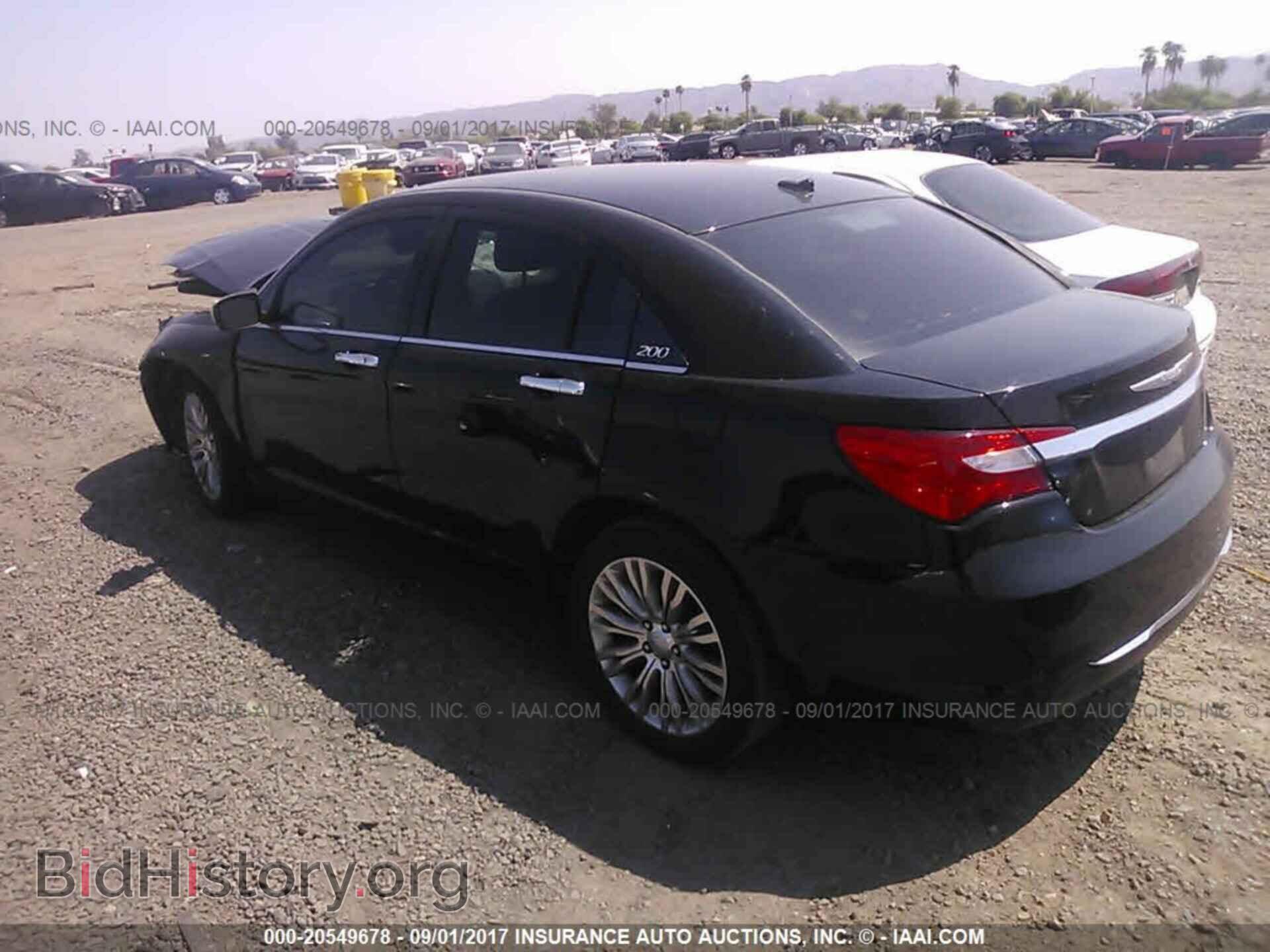 2012 Chrysler 200 - VIN: 1C3CCBCB5CN236393 - Photo 3