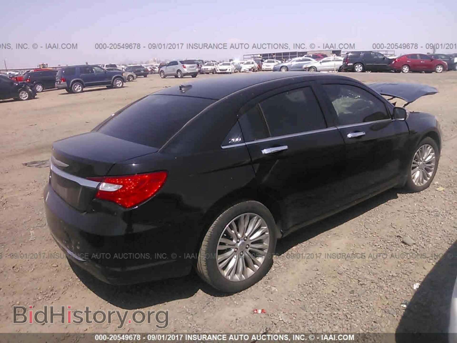 2012 Chrysler 200 - VIN: 1C3CCBCB5CN236393 - Photo 4