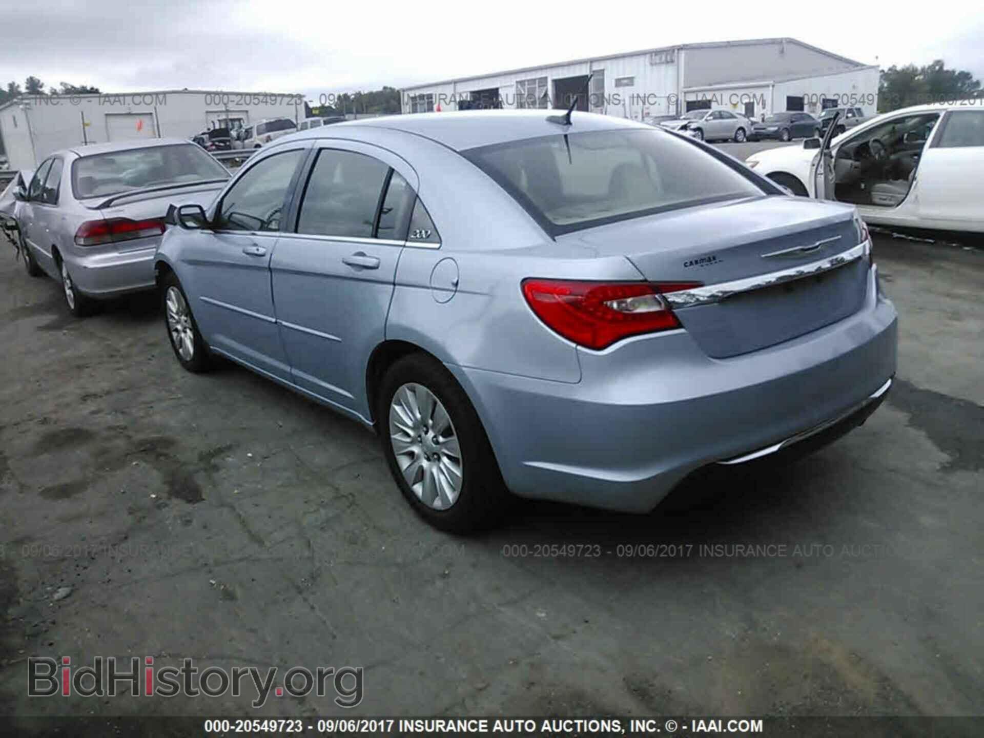 2013 Chrysler 200 - VIN: 1C3CCBAB8DN568588 - Photo 3