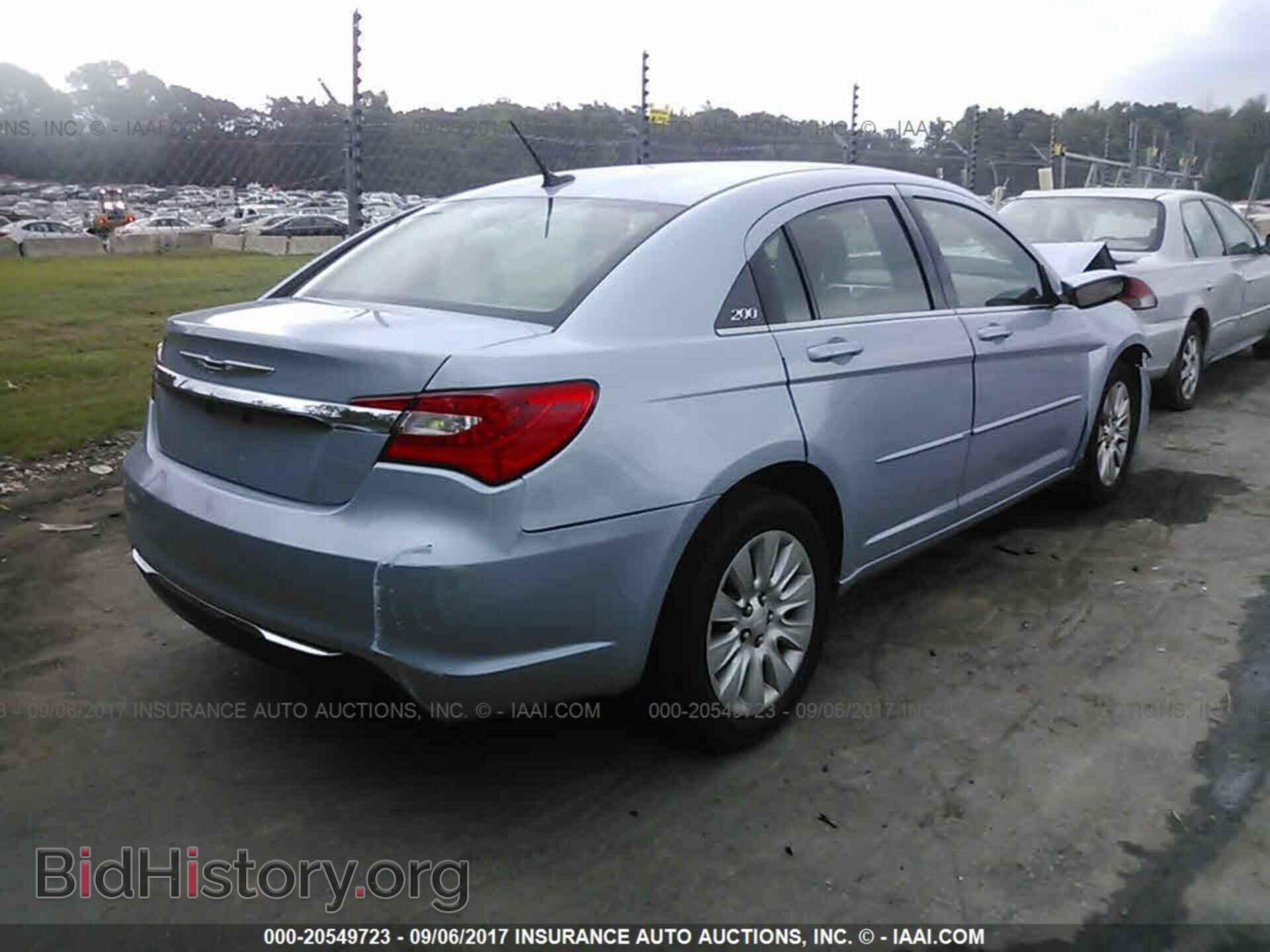 2013 Chrysler 200 - VIN: 1C3CCBAB8DN568588 - Photo 4