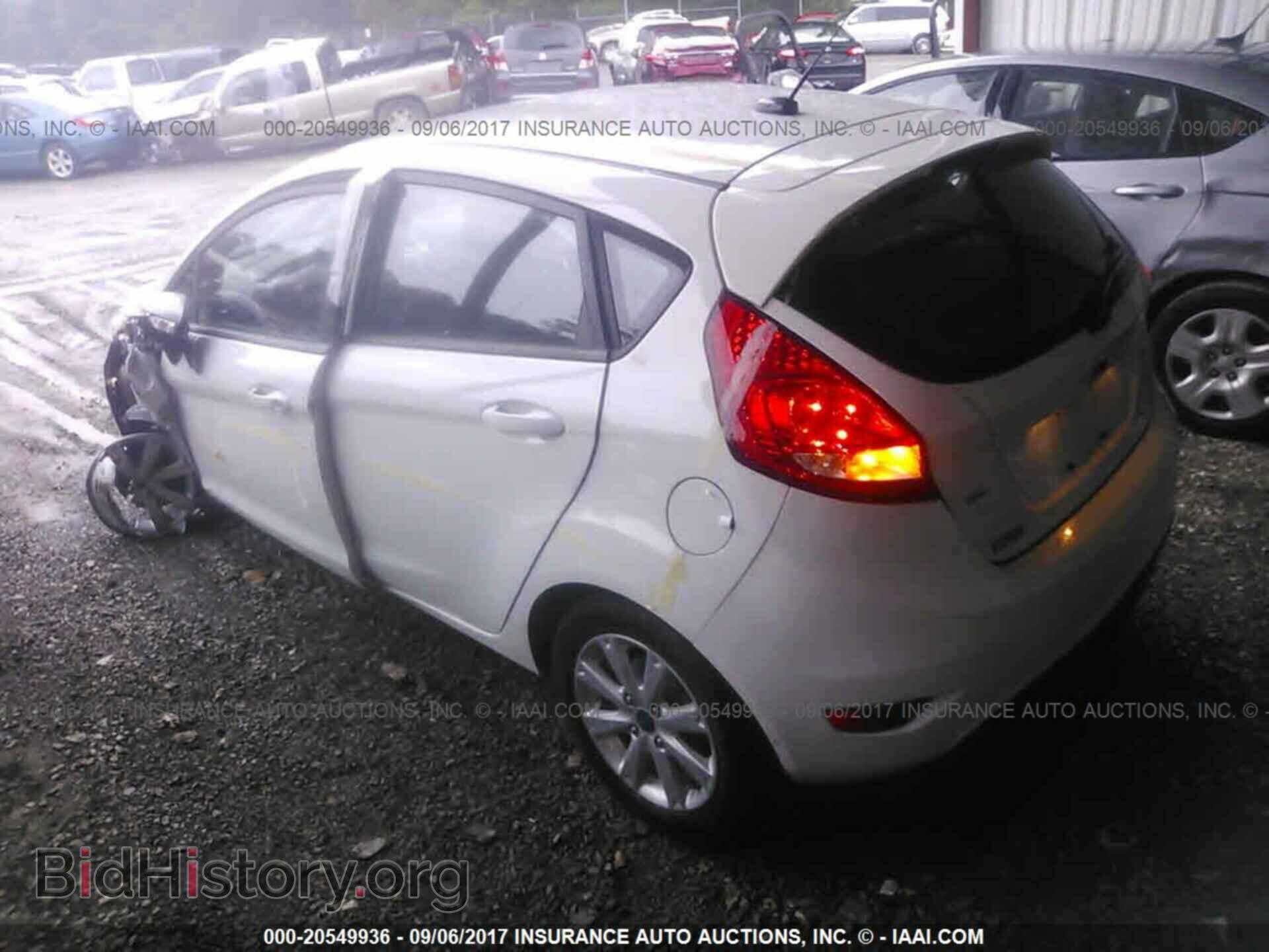 2013 Ford Fiesta - VIN: 3FADP4EJ6DM207166 - Фото 3