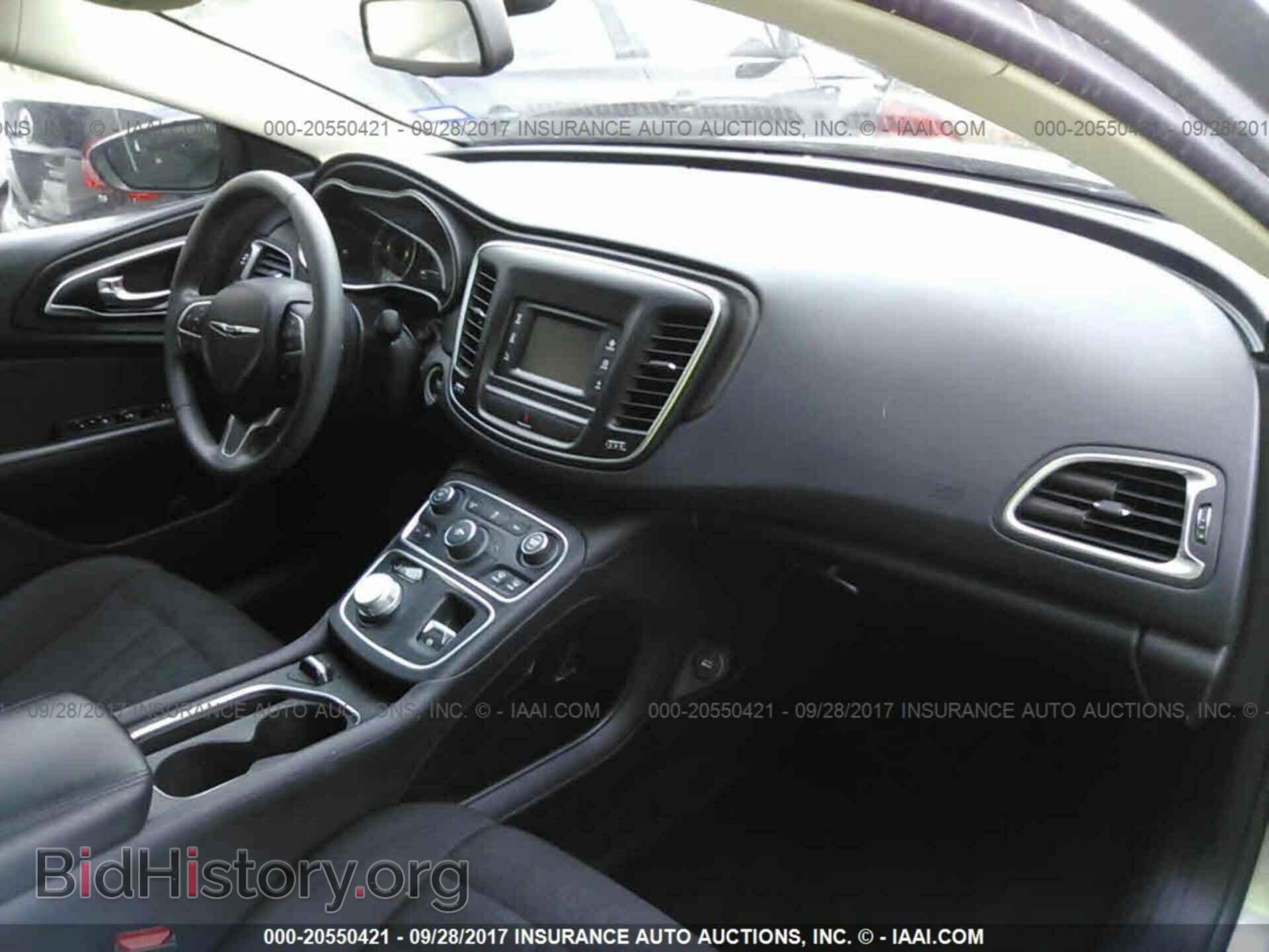 2016 Chrysler 200 - VIN: 1C3CCCAB1GN102334 - Photo 5