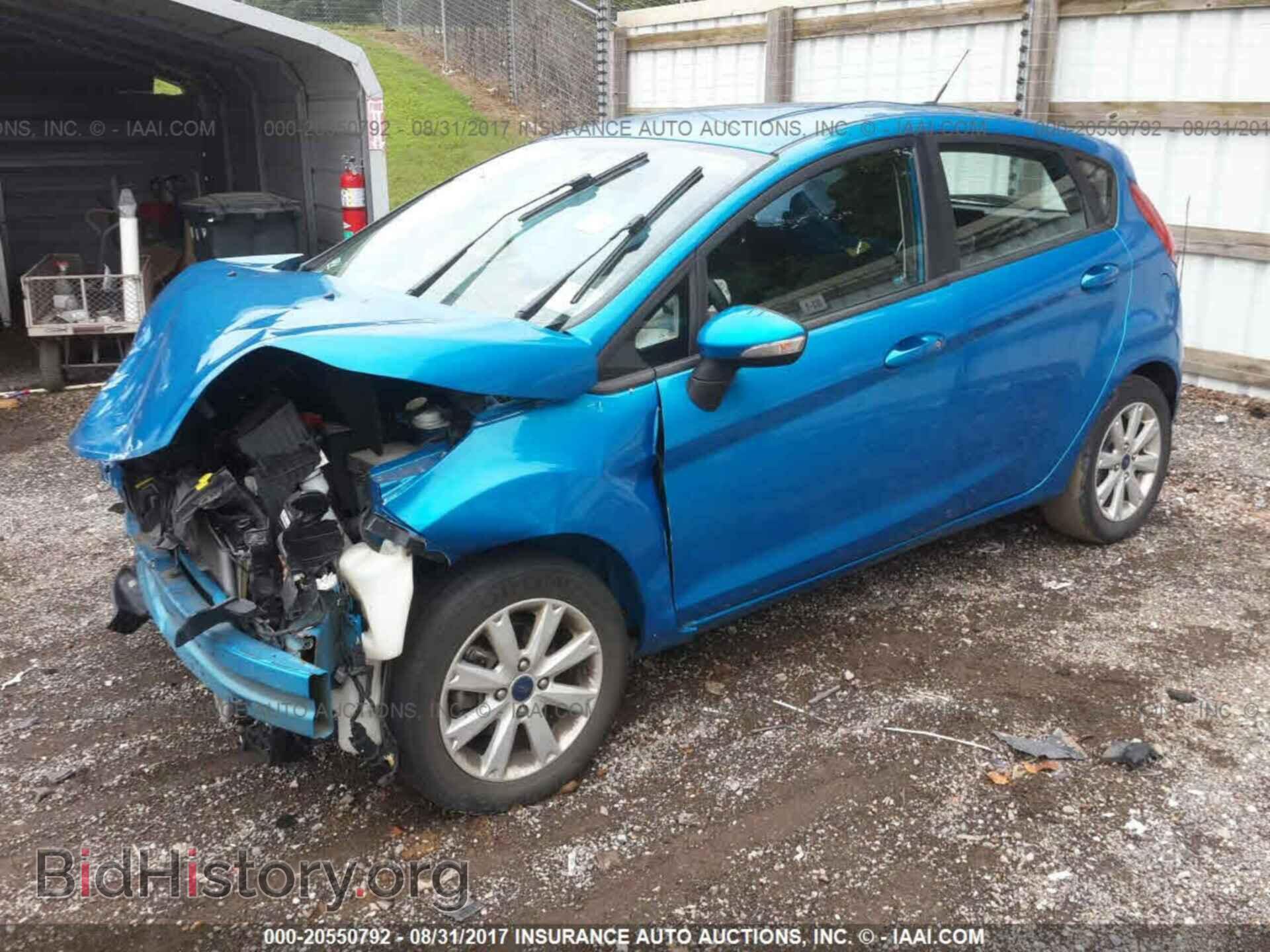 2013 Ford Fiesta - VIN: 3FADP4EJ8DM227189 - Фото 2