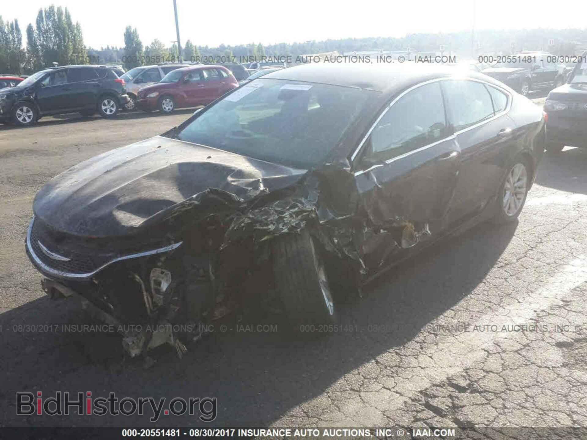 2015 Chrysler 200 - VIN: 1C3CCCAB0FN657502 - Photo 2