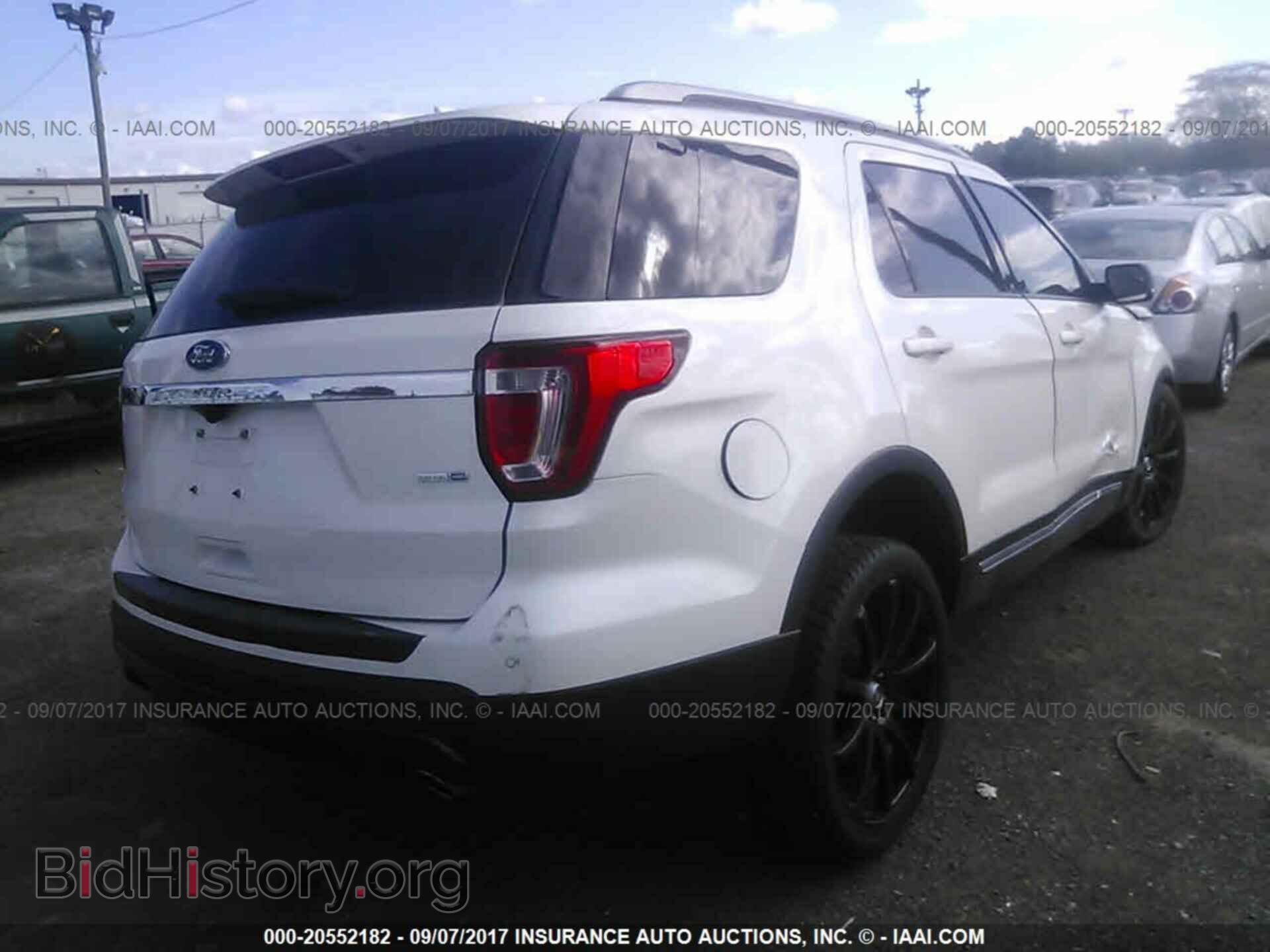 2016 Ford Explorer - VIN: 1FM5K8D80GGB03107 - Photo 4