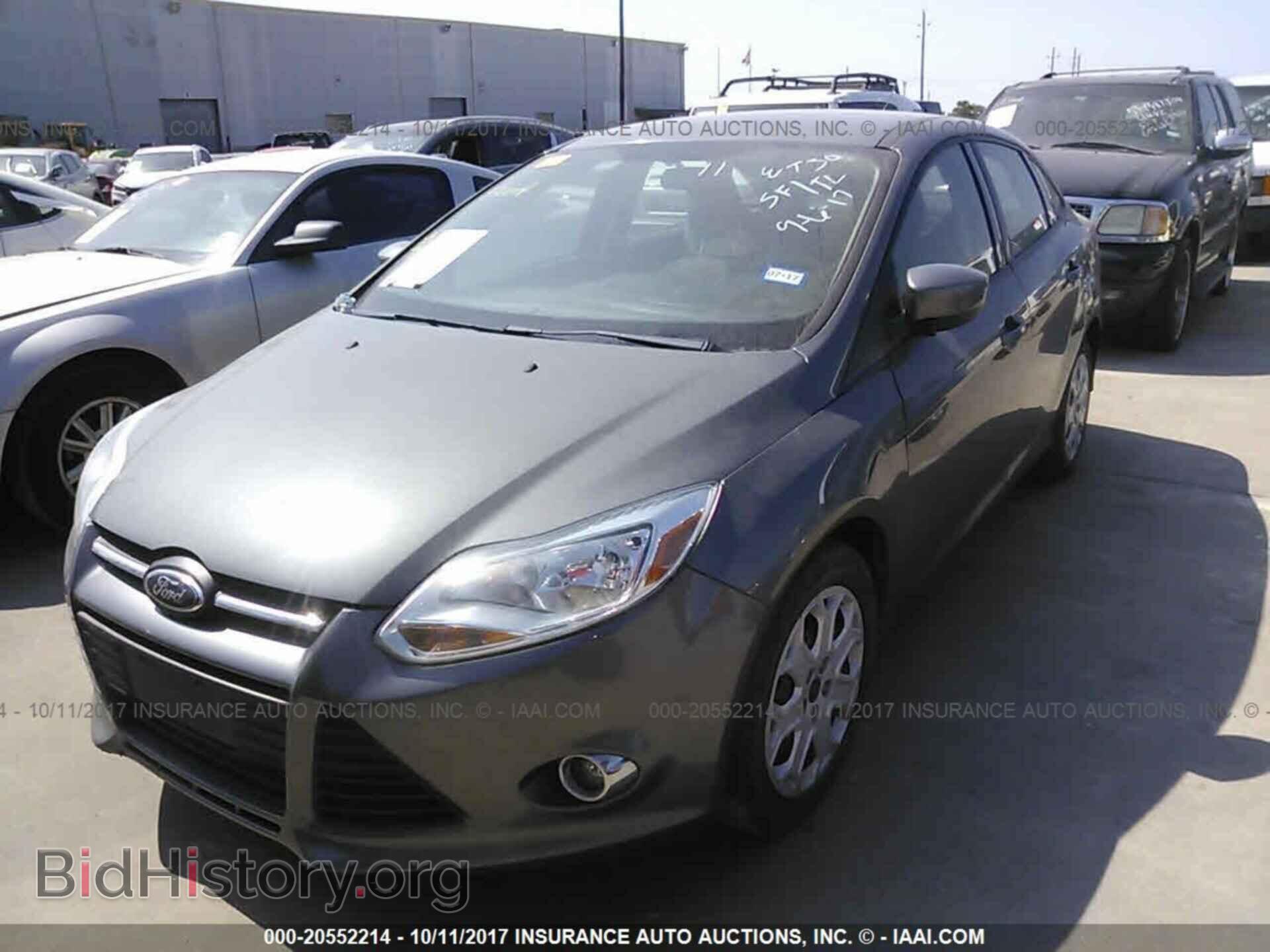 2012 Ford Focus - VIN: 1FAHP3F29CL369957 - Photo 2