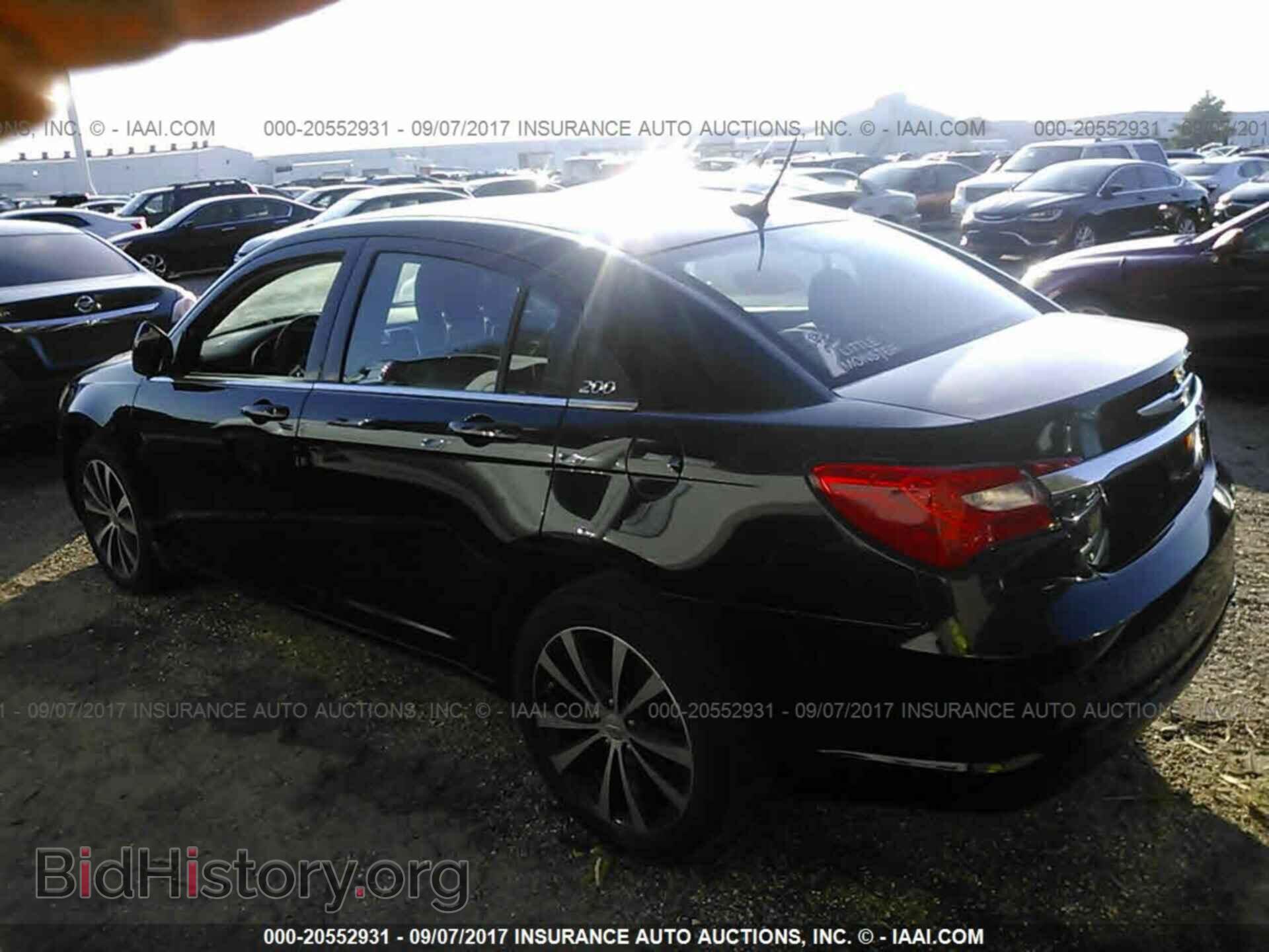 2013 Chrysler 200 - VIN: 1C3CCBBB1DN609612 - Photo 3