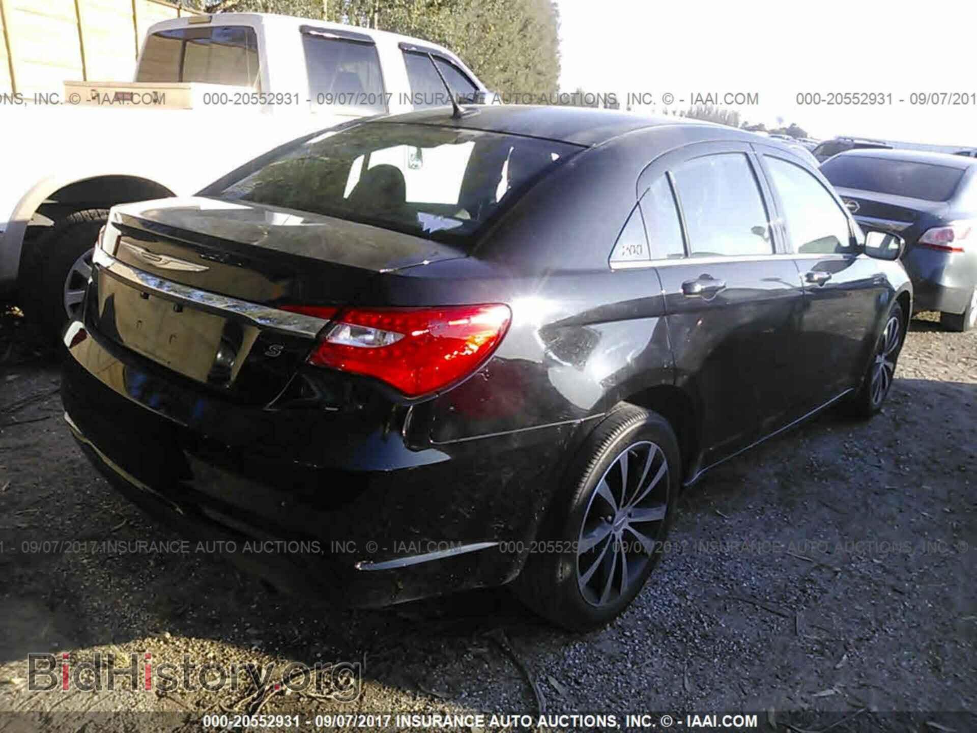 2013 Chrysler 200 - VIN: 1C3CCBBB1DN609612 - Photo 4