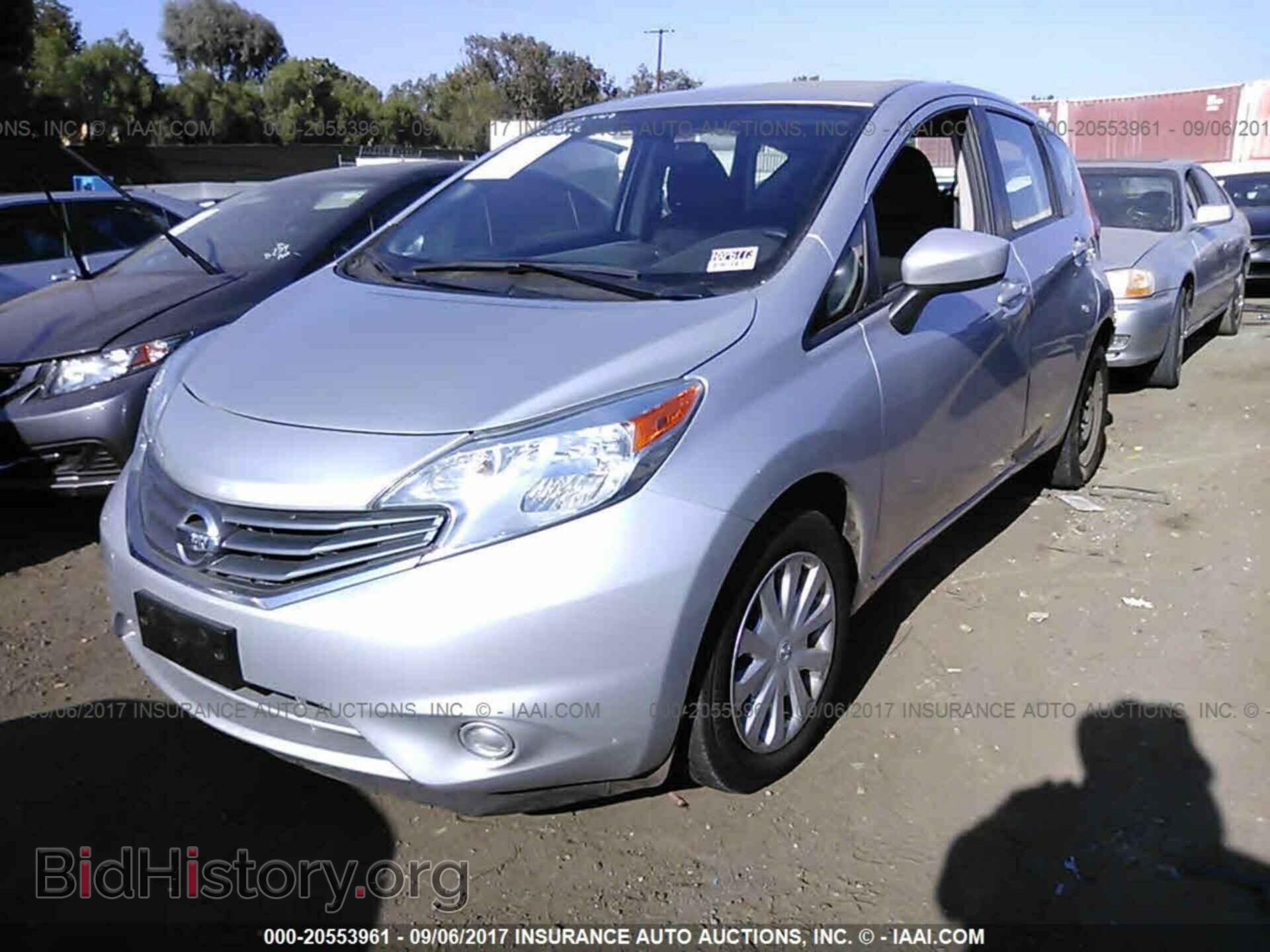 2016 Nissan Versa note - VIN: 3N1CE2CP7GL362541 - Фото 2