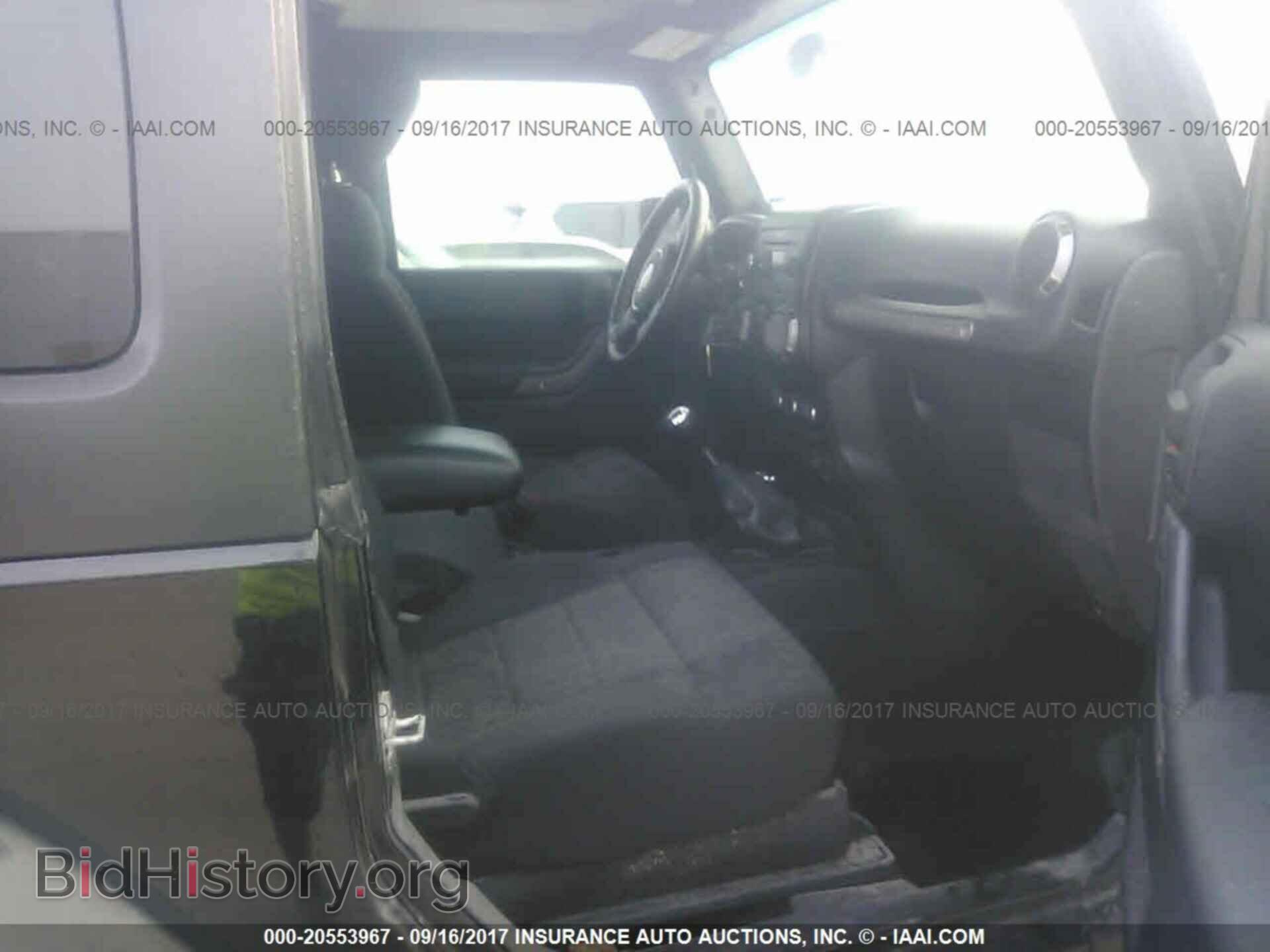 2011 Jeep Wrangler - VIN: 1J4GA2D14BL589401 - Фото 5