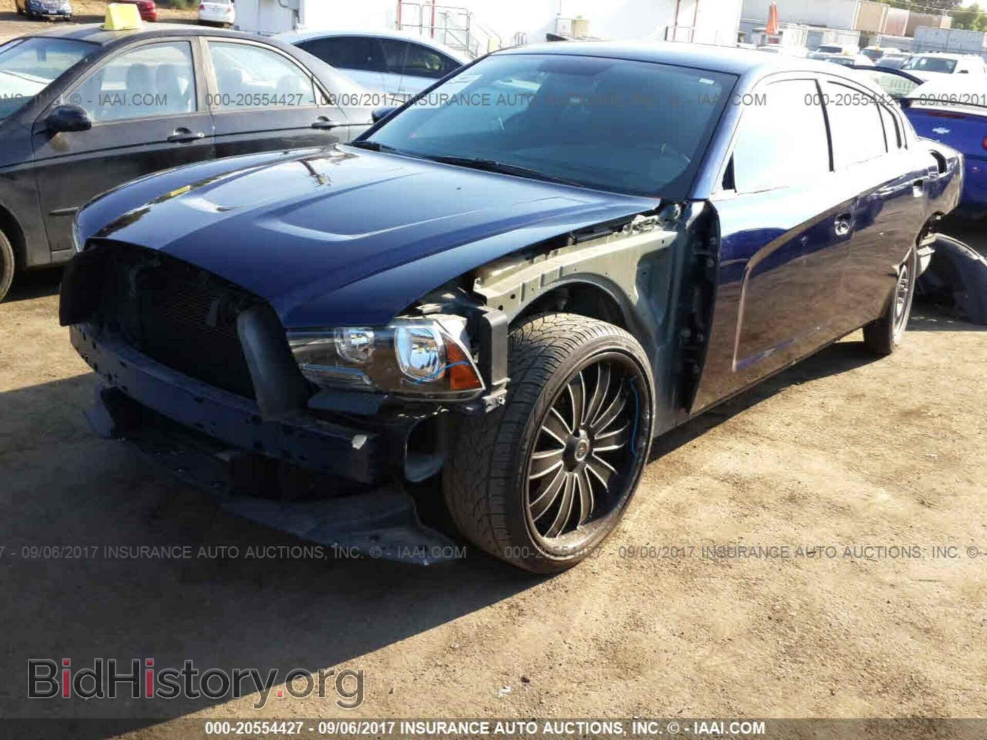 2013 Dodge Charger - VIN: 2C3CDXBG3DH579916 - Фото 2