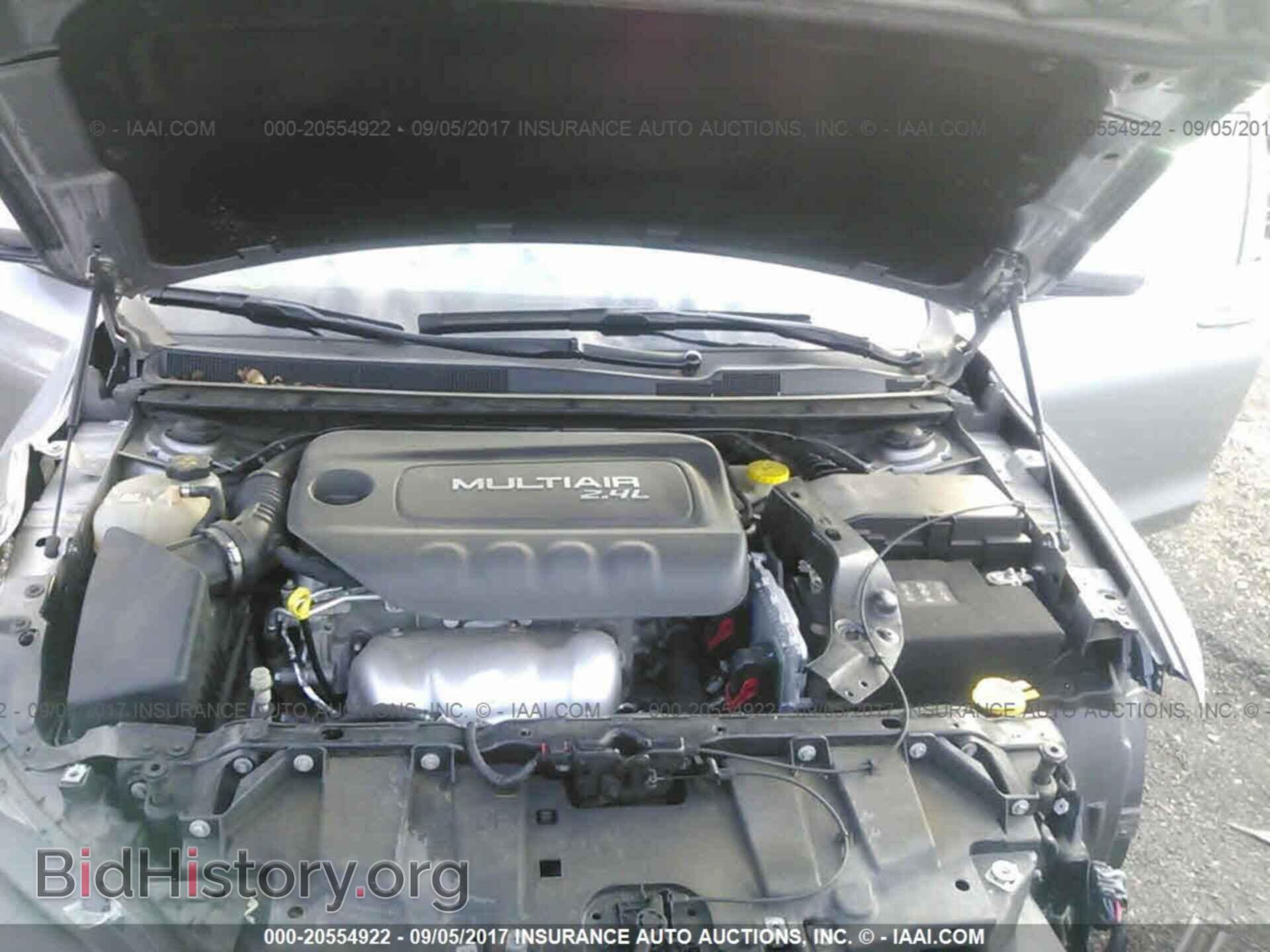 2015 Chrysler 200 - VIN: 1C3CCCBB2FN568917 - Фото 10