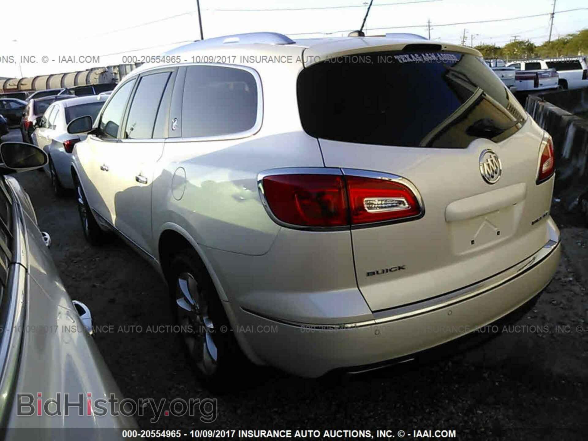 2014 Buick Enclave - VIN: 5GAKRCKD1EJ251872 - Фото 3