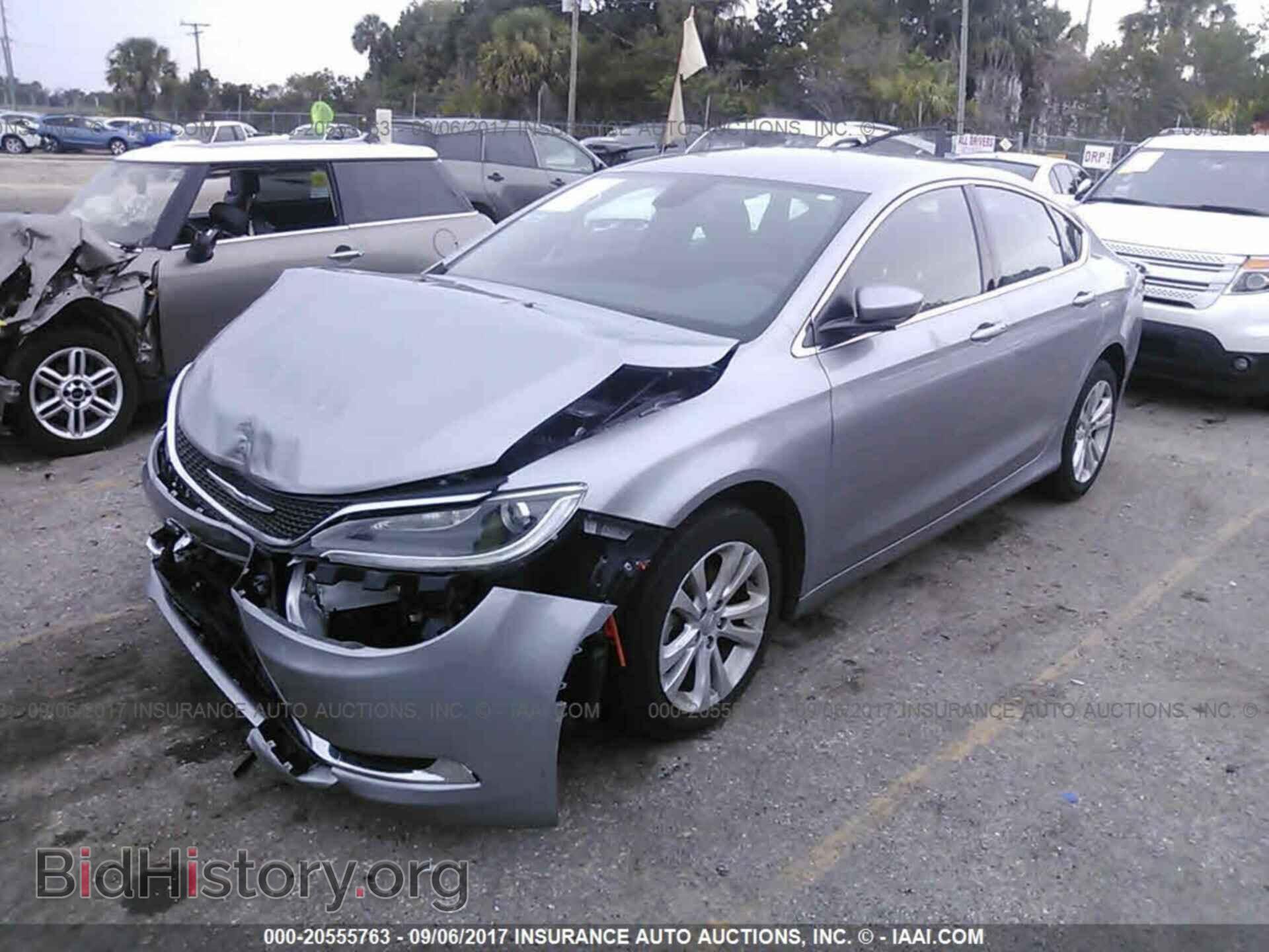 2015 Chrysler 200 - VIN: 1C3CCCAB2FN605613 - Photo 2