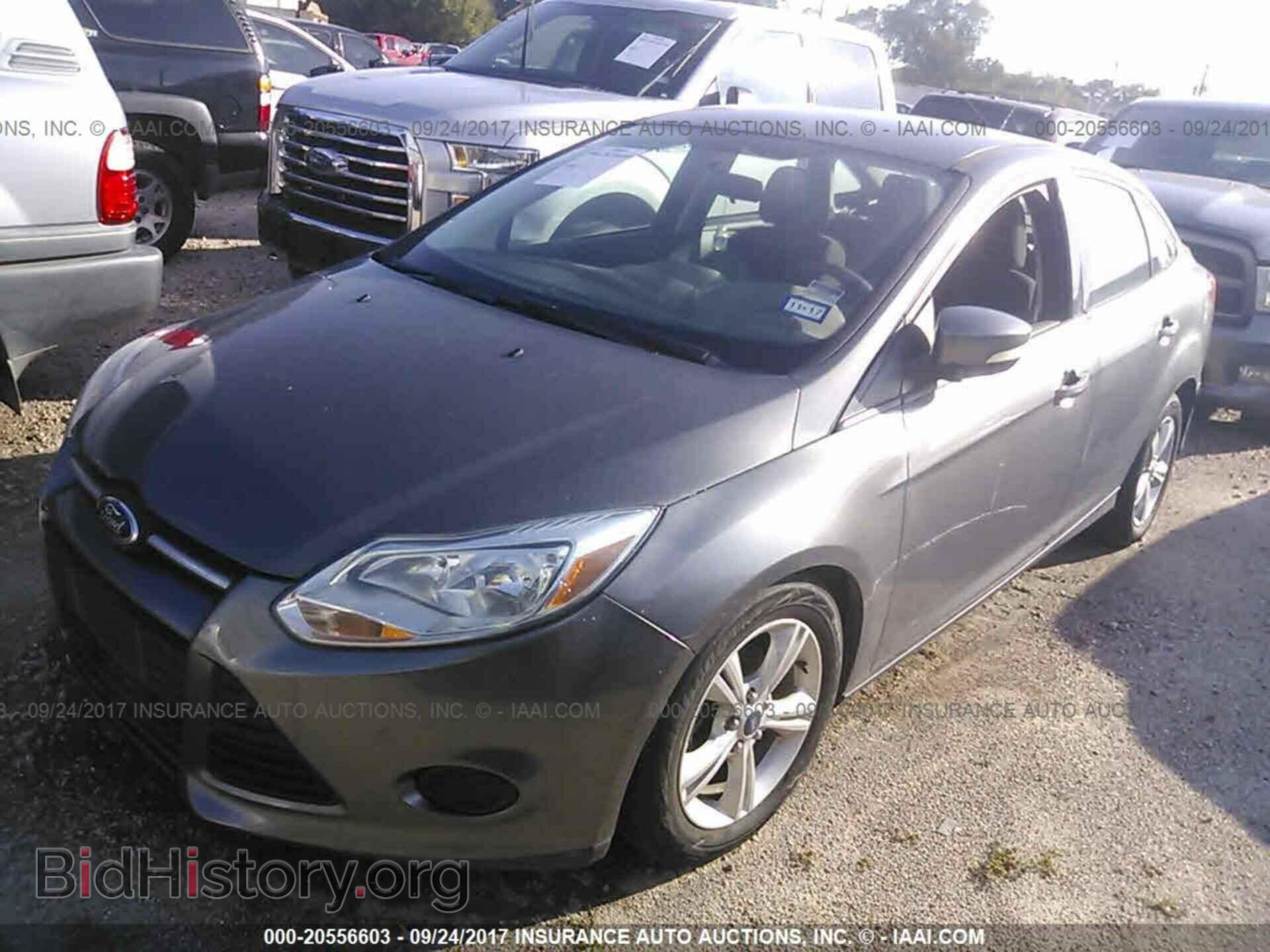 2013 Ford Focus - VIN: 1FADP3F20DL284098 - Фото 2