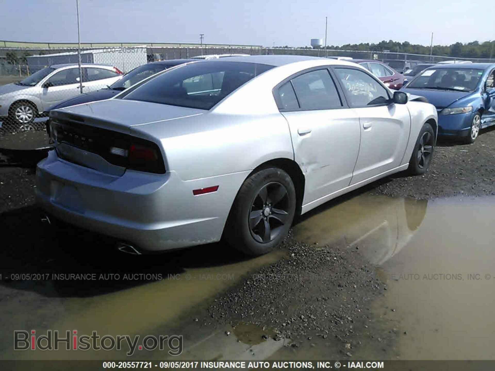 2012 Dodge Charger - VIN: 2C3CDXBG4CH286928 - Фото 4